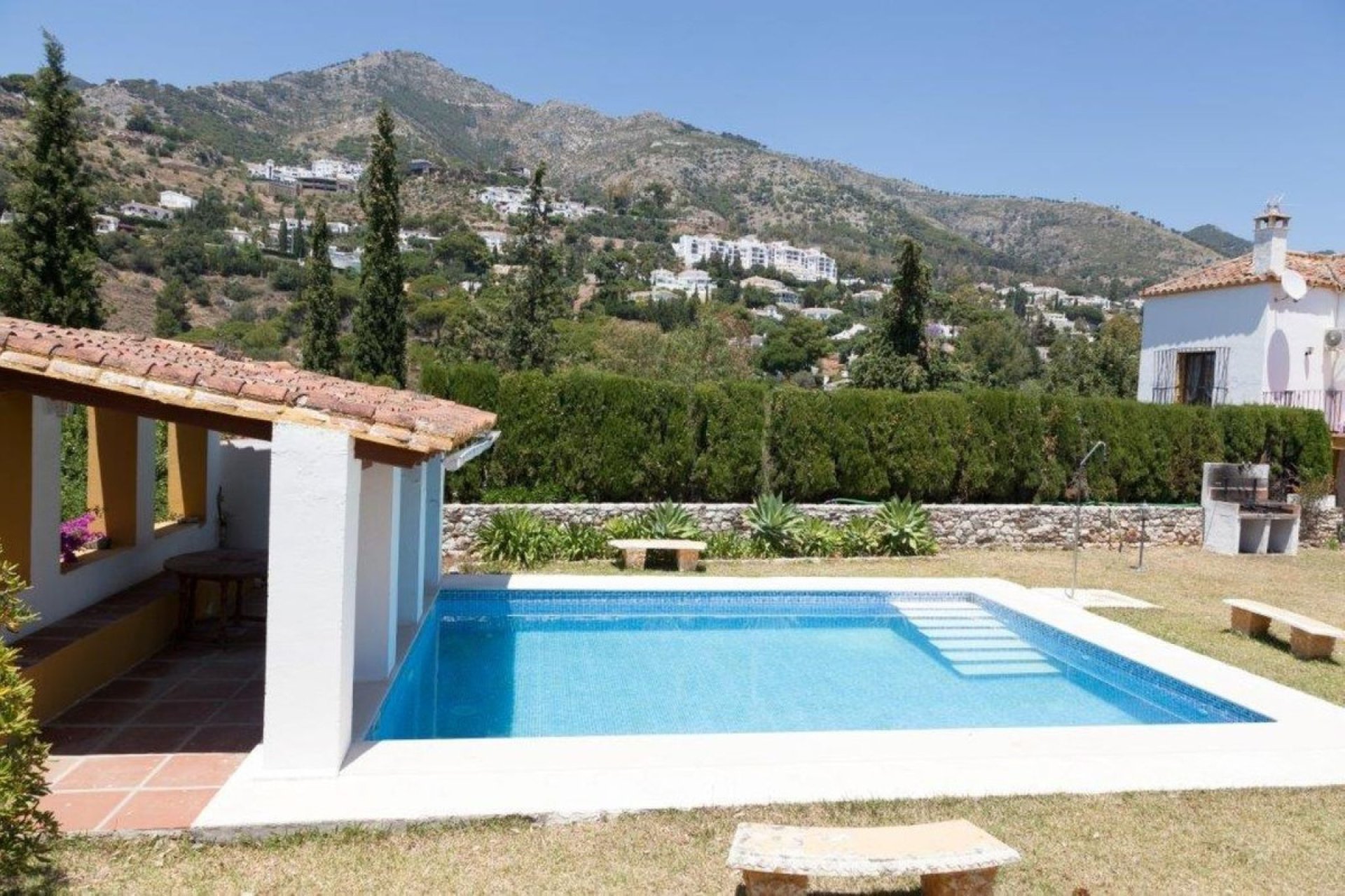 Resale - House - Finca - Cortijo - Mijas