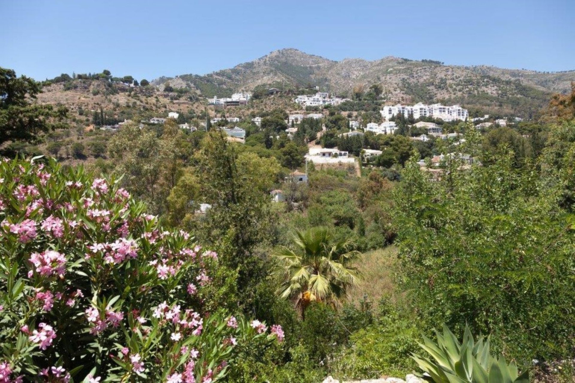 Resale - House - Finca - Cortijo - Mijas