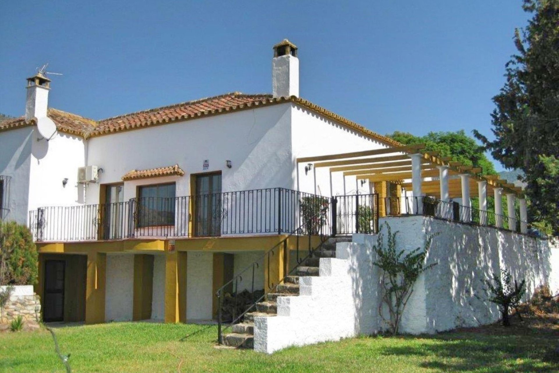 Resale - House - Finca - Cortijo - Mijas