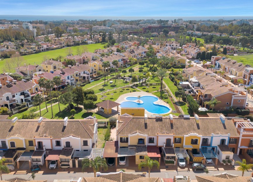 Resale - House - Guadalmina Alta