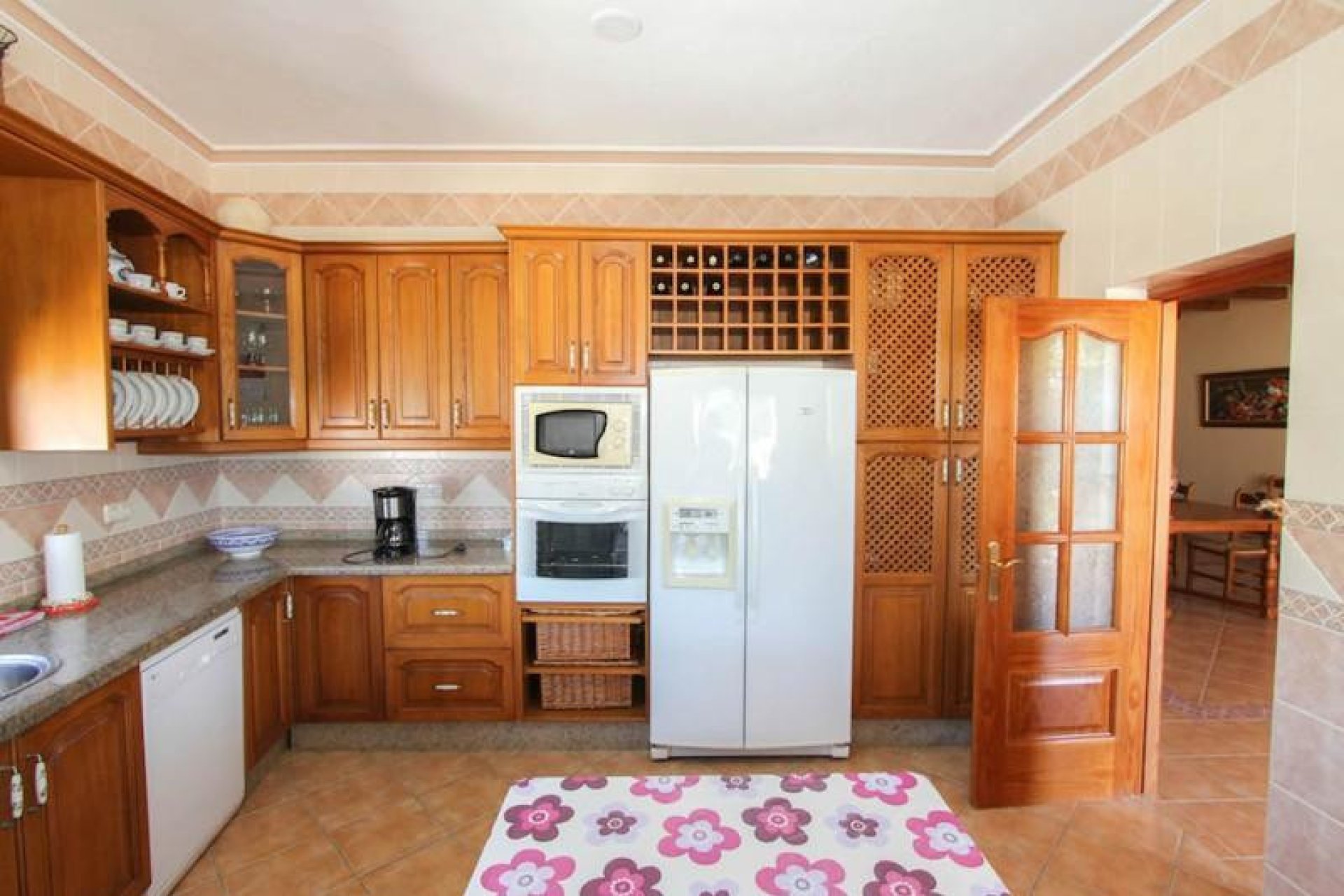 Resale - House - Guaro