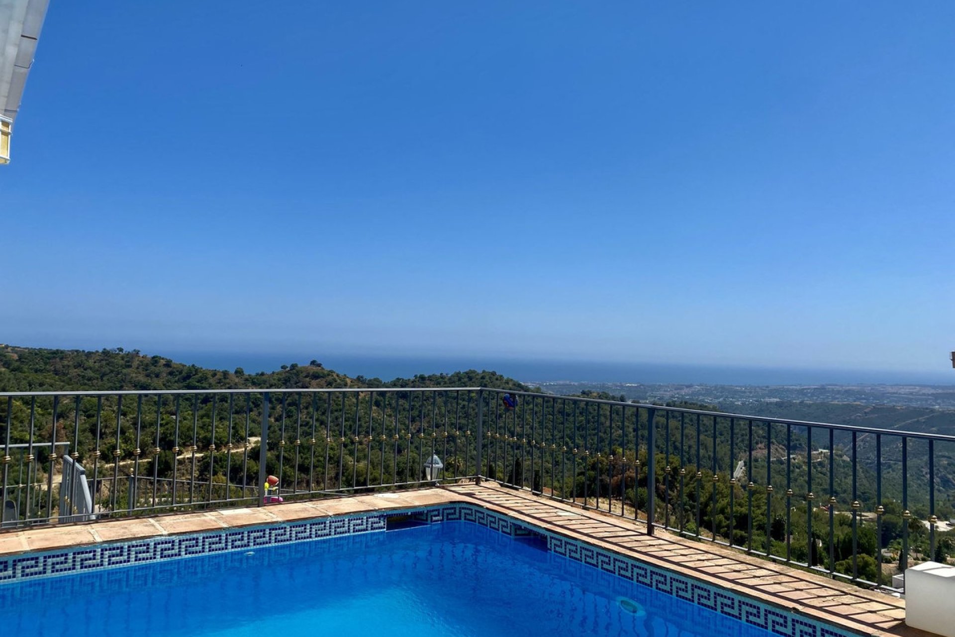 Resale - House - Marbella