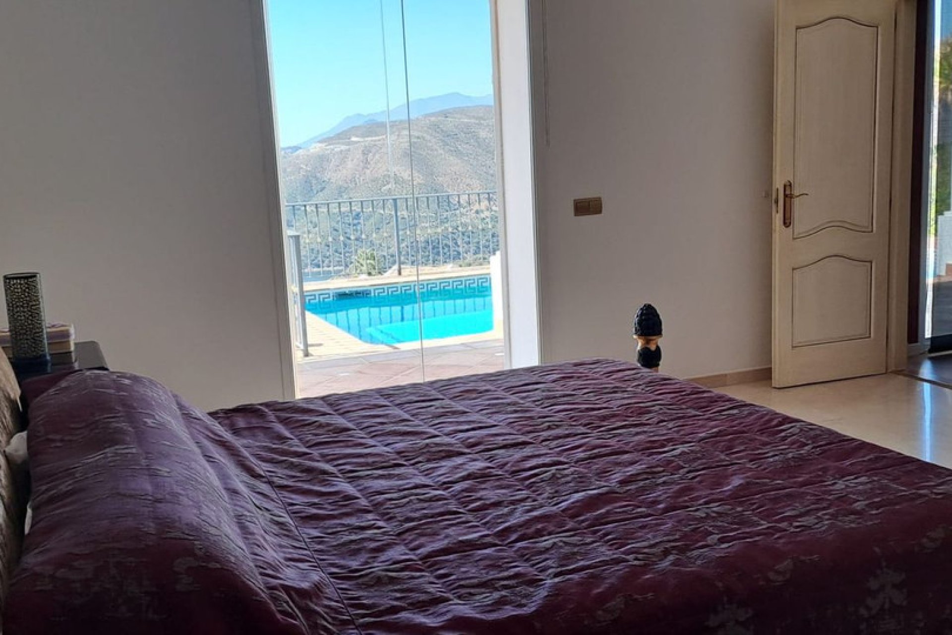 Resale - House - Marbella