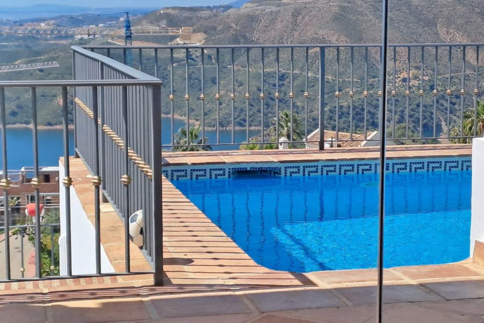 Resale - House - Marbella