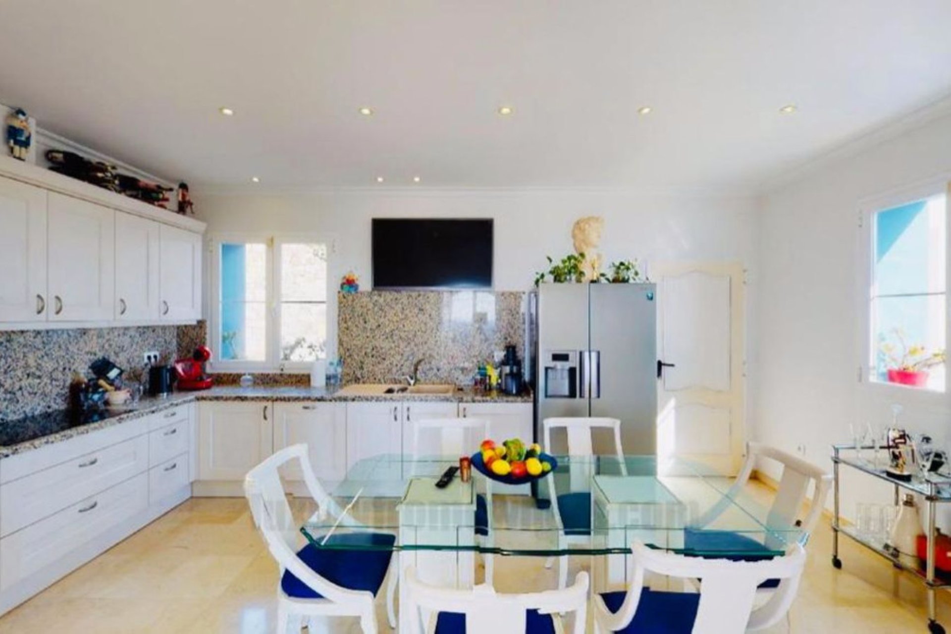 Resale - House - Marbella