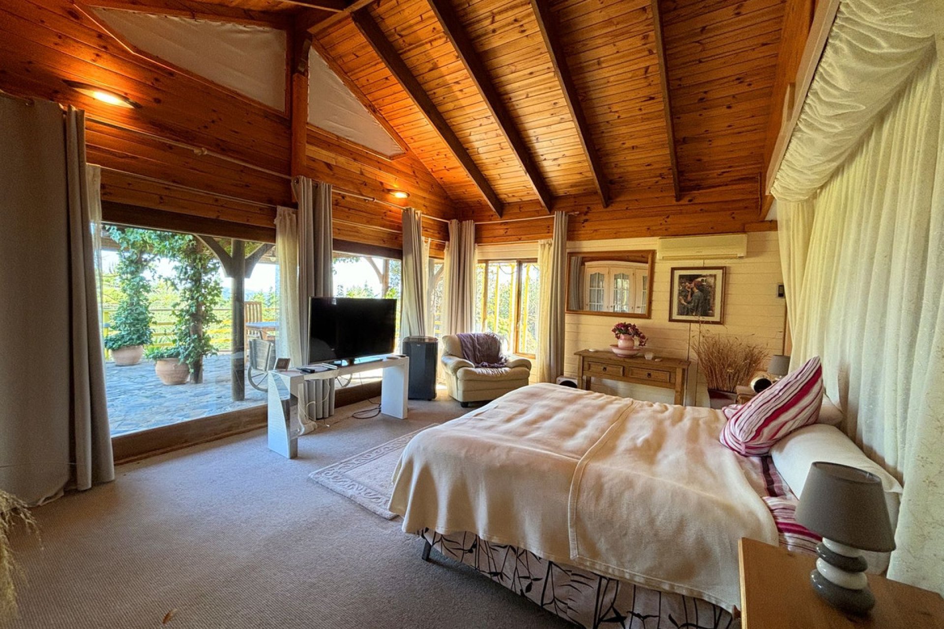 Resale - House - Monda