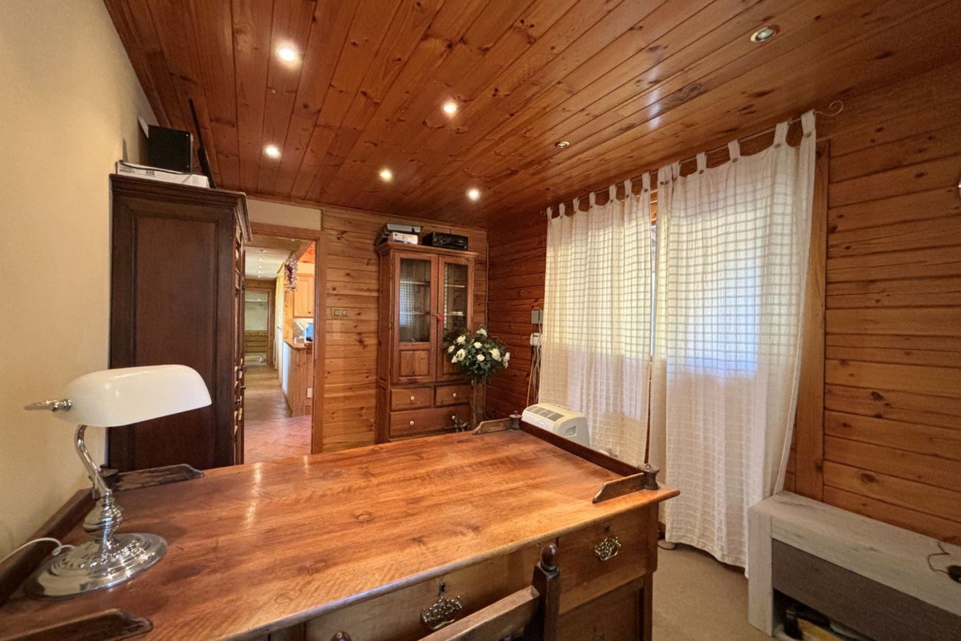 Resale - House - Monda