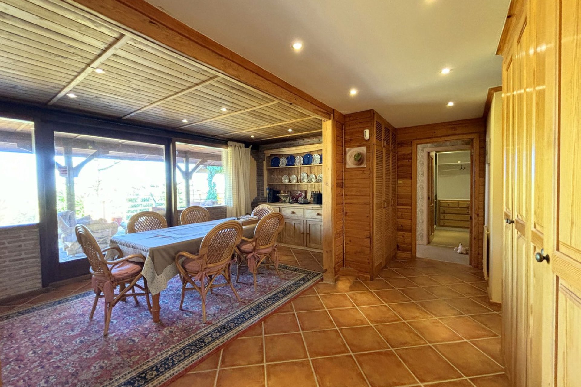 Resale - House - Monda