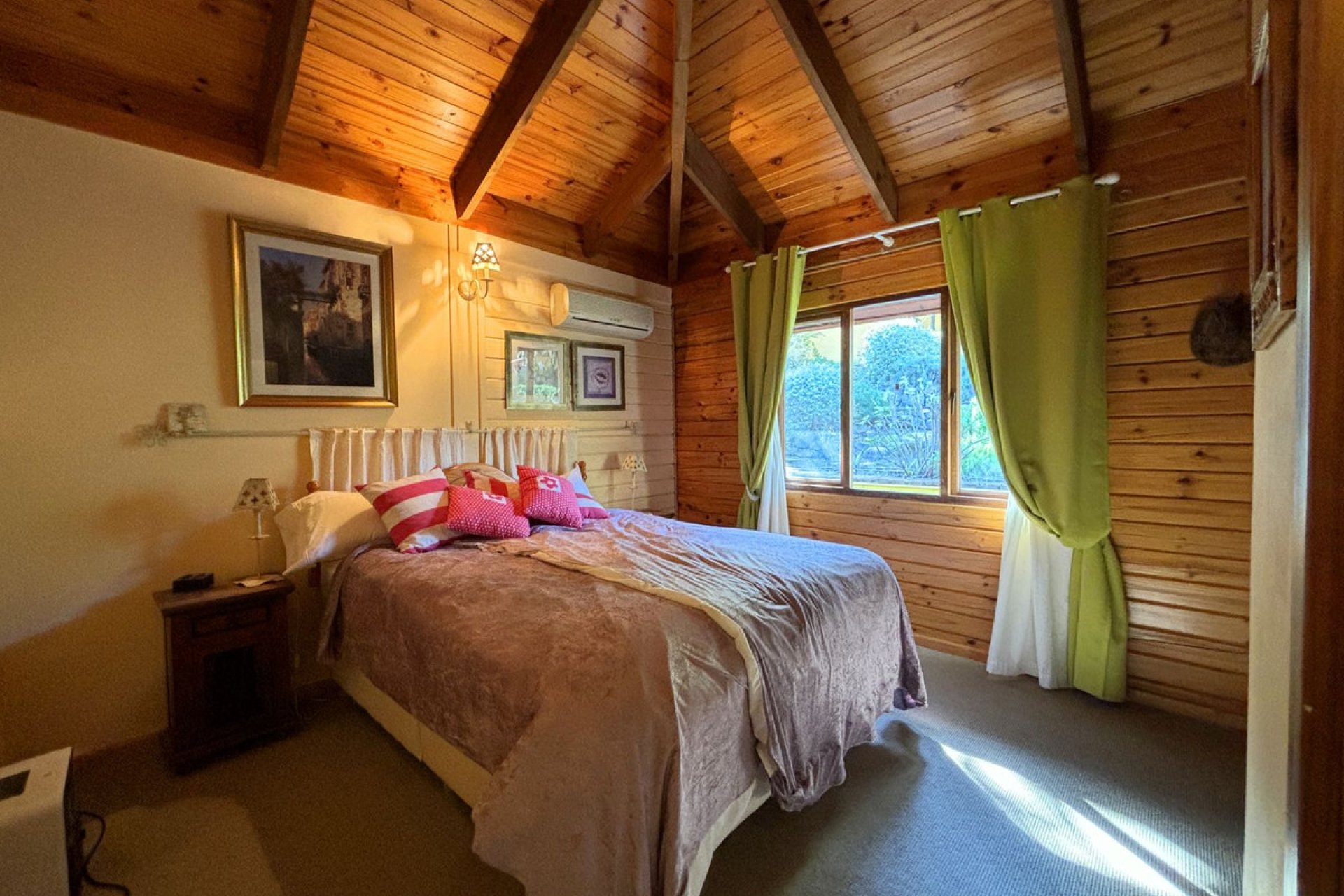 Resale - House - Monda