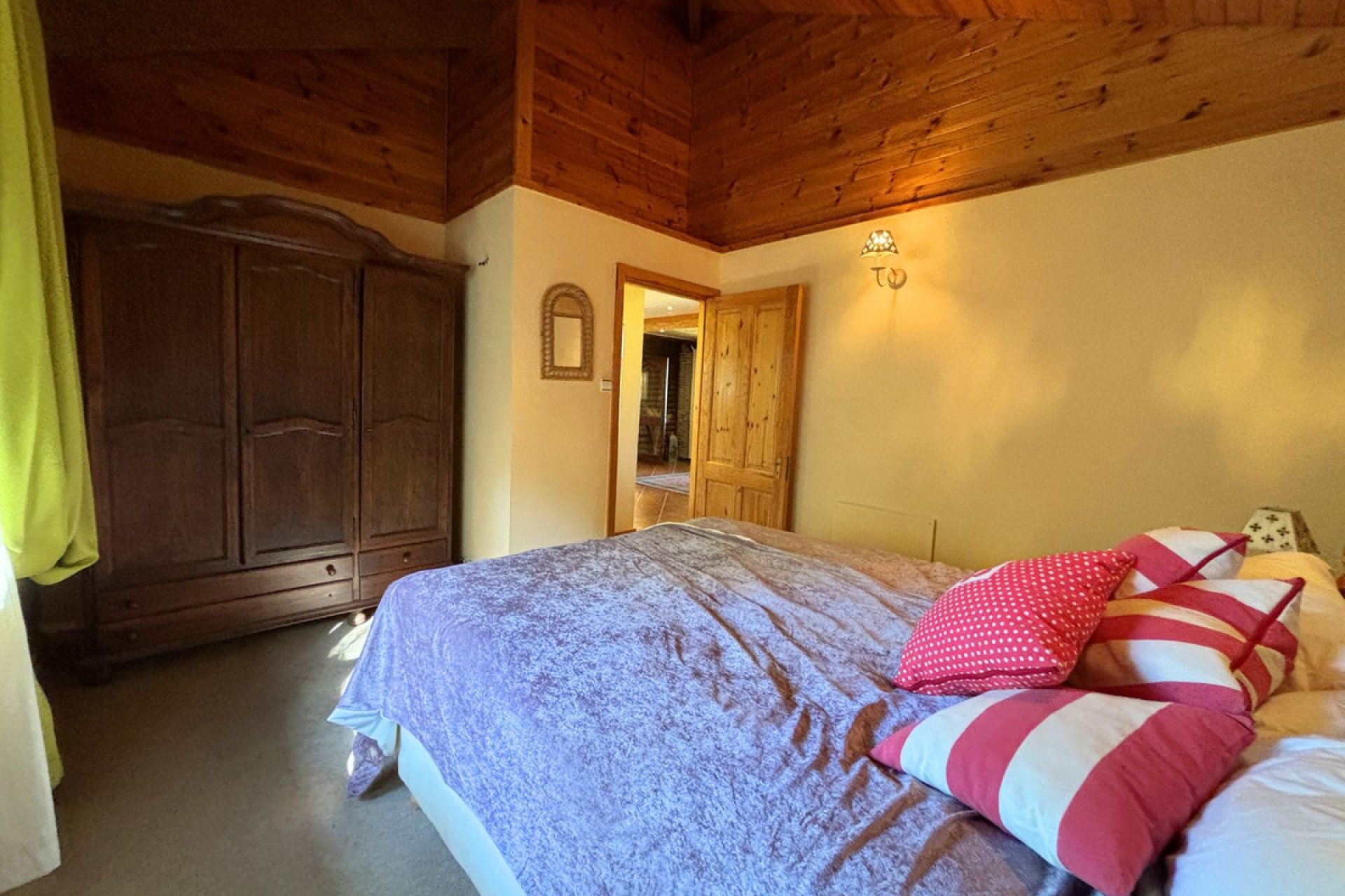 Resale - House - Monda