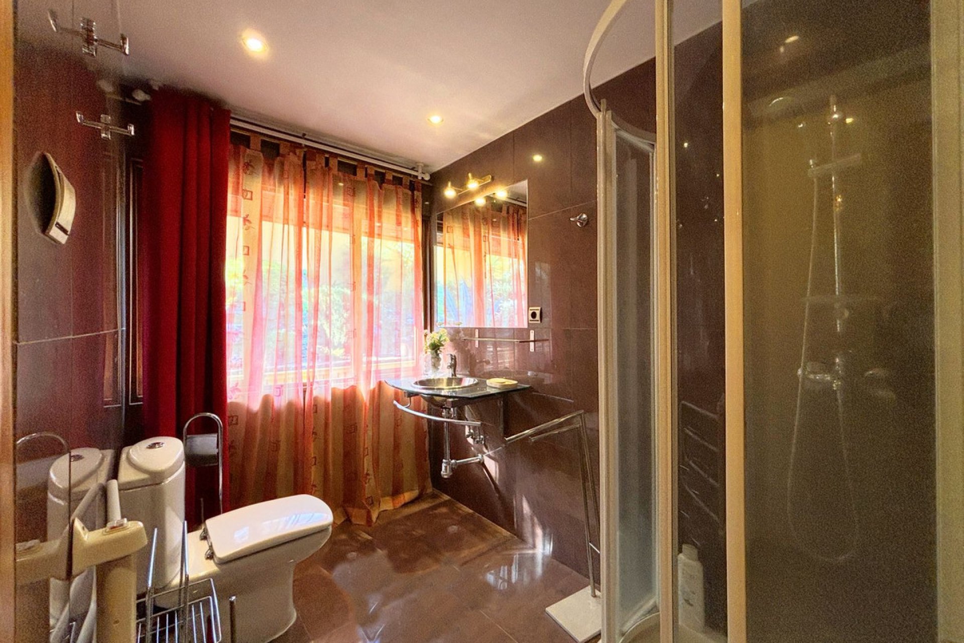 Resale - House - Monda