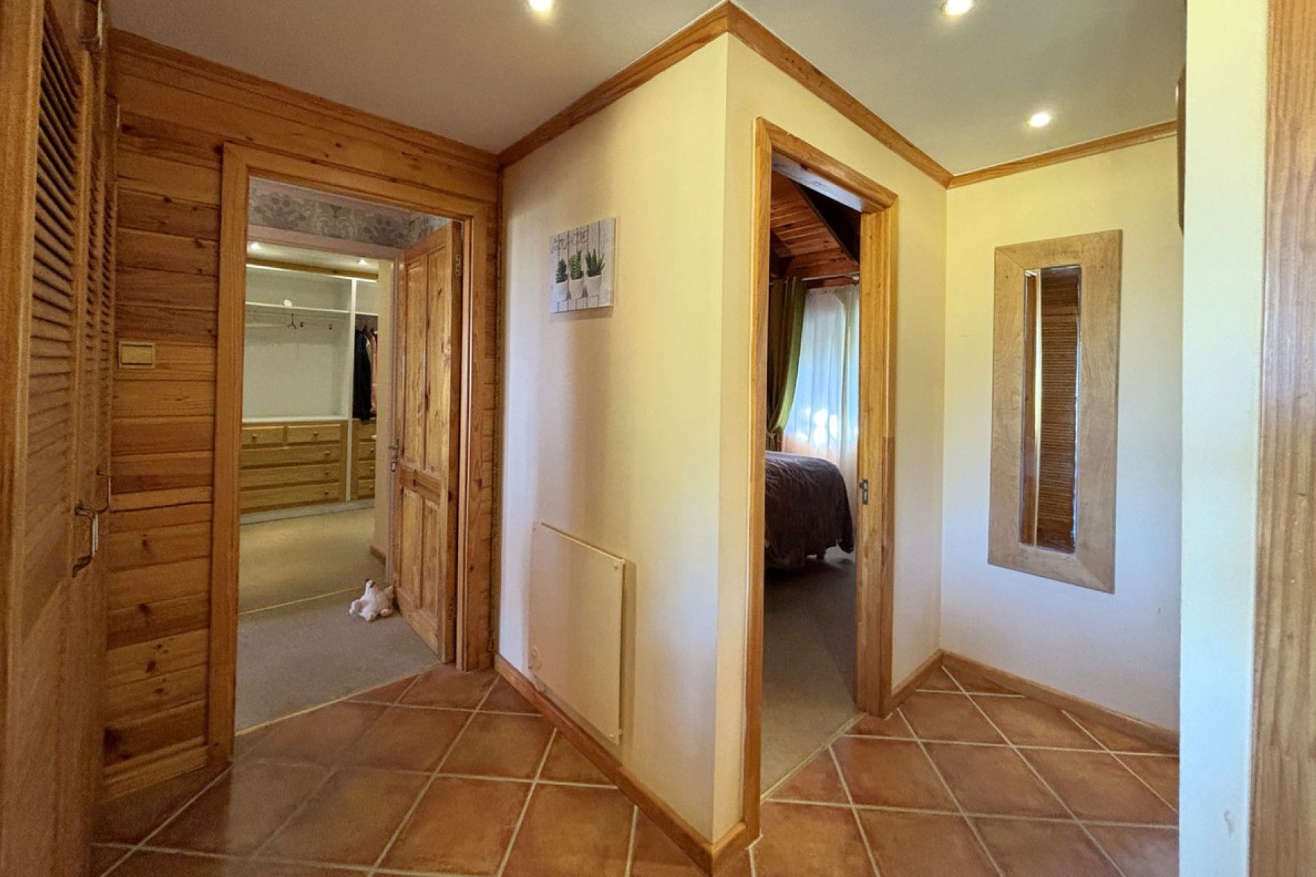 Resale - House - Monda