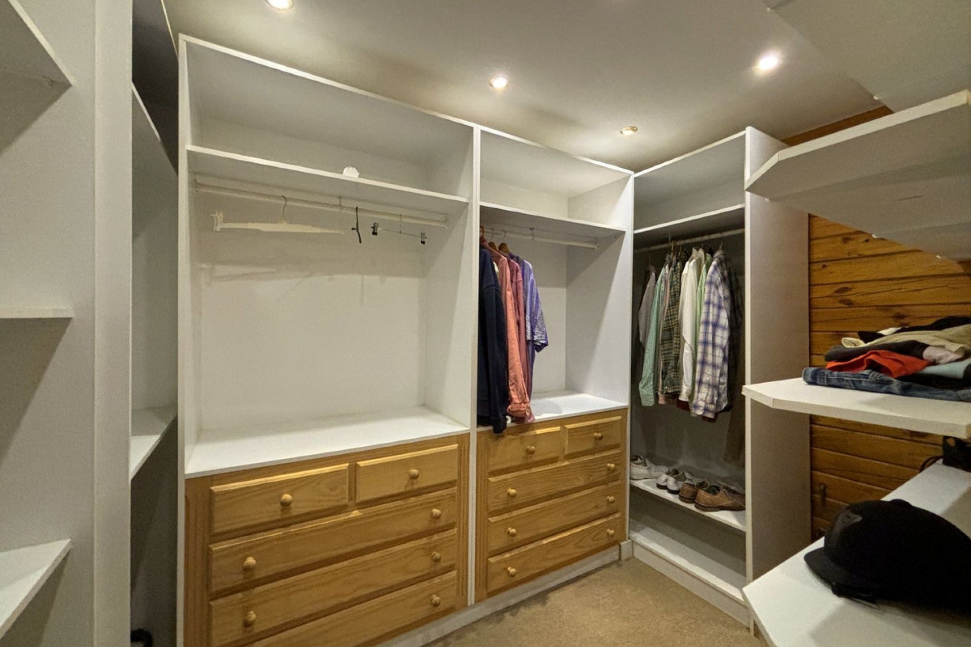 Resale - House - Monda