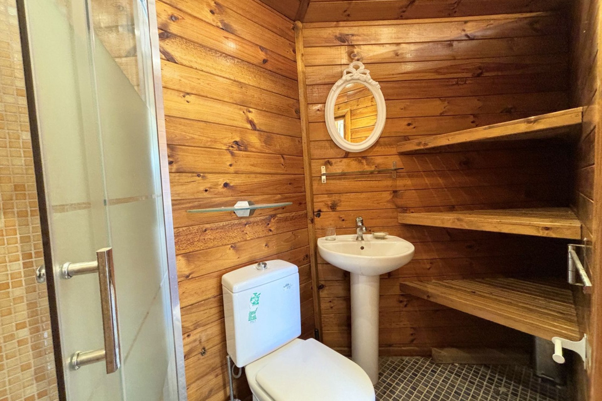 Resale - House - Monda