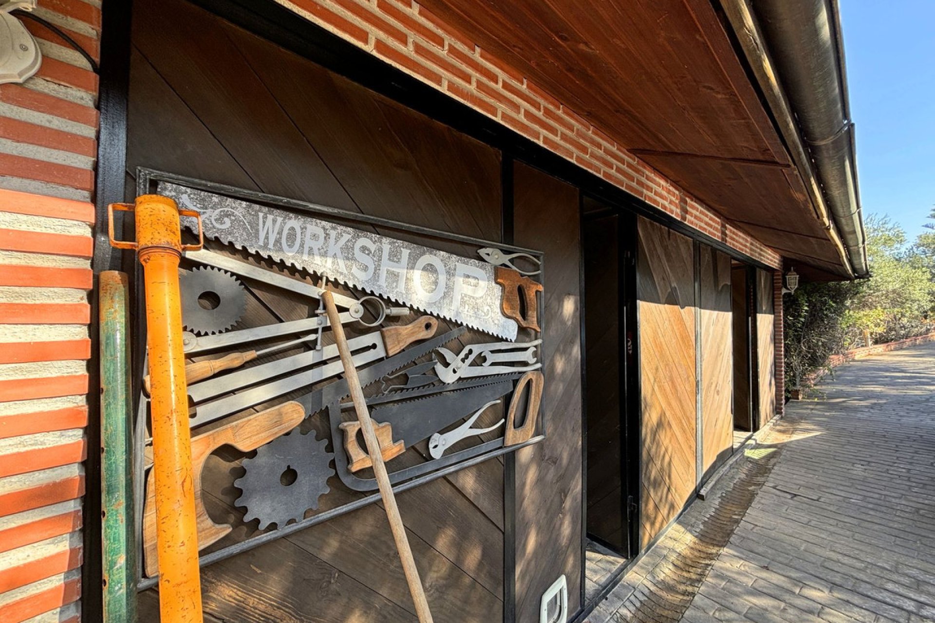 Resale - House - Monda