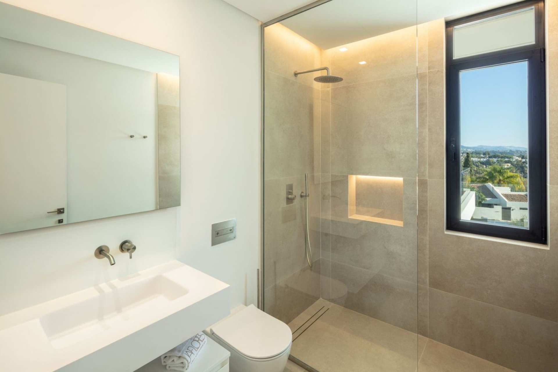 Resale - House - Nueva Andalucía - Nueva Andalucia