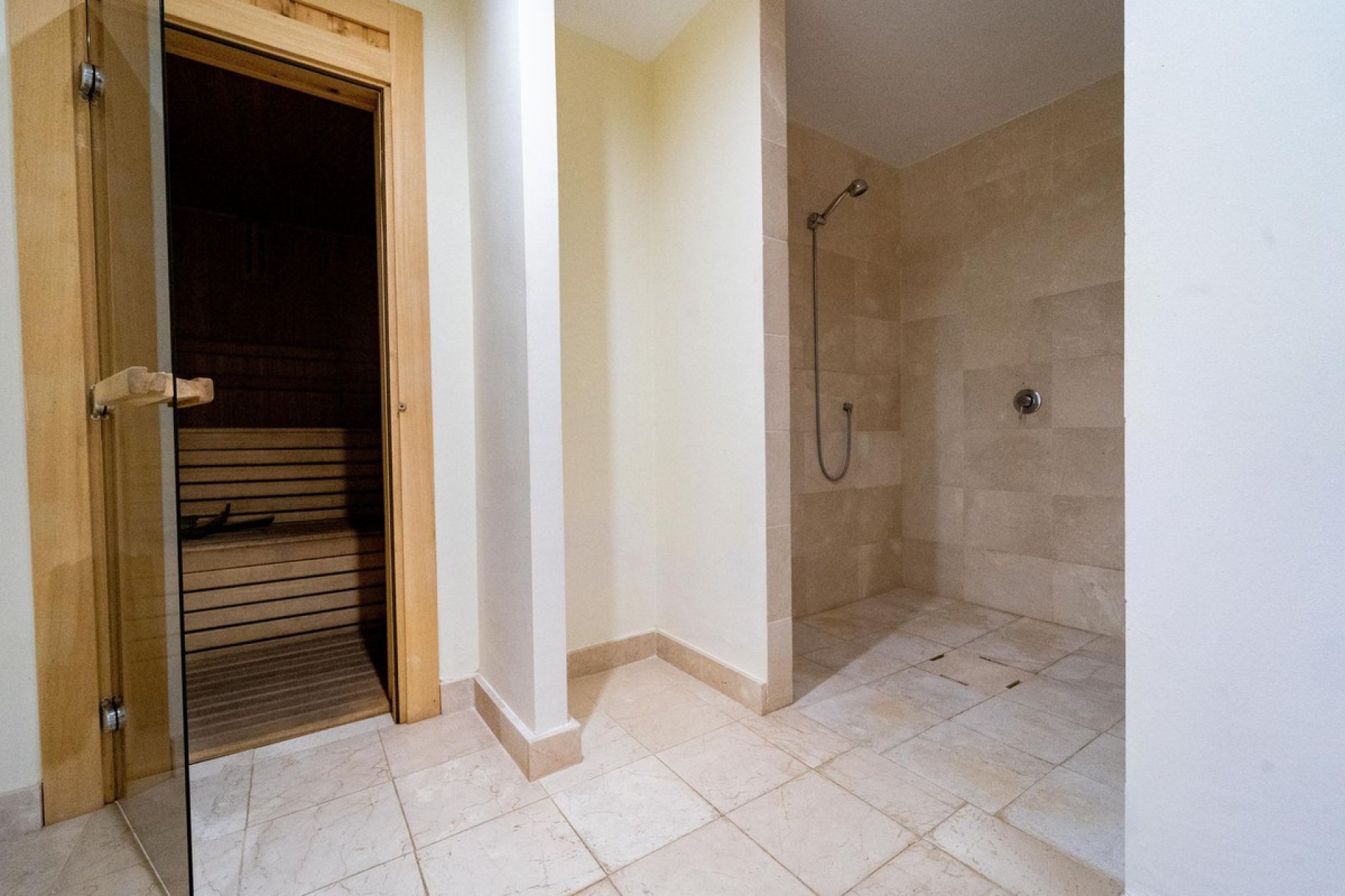 Resale - House - Riviera del Sol