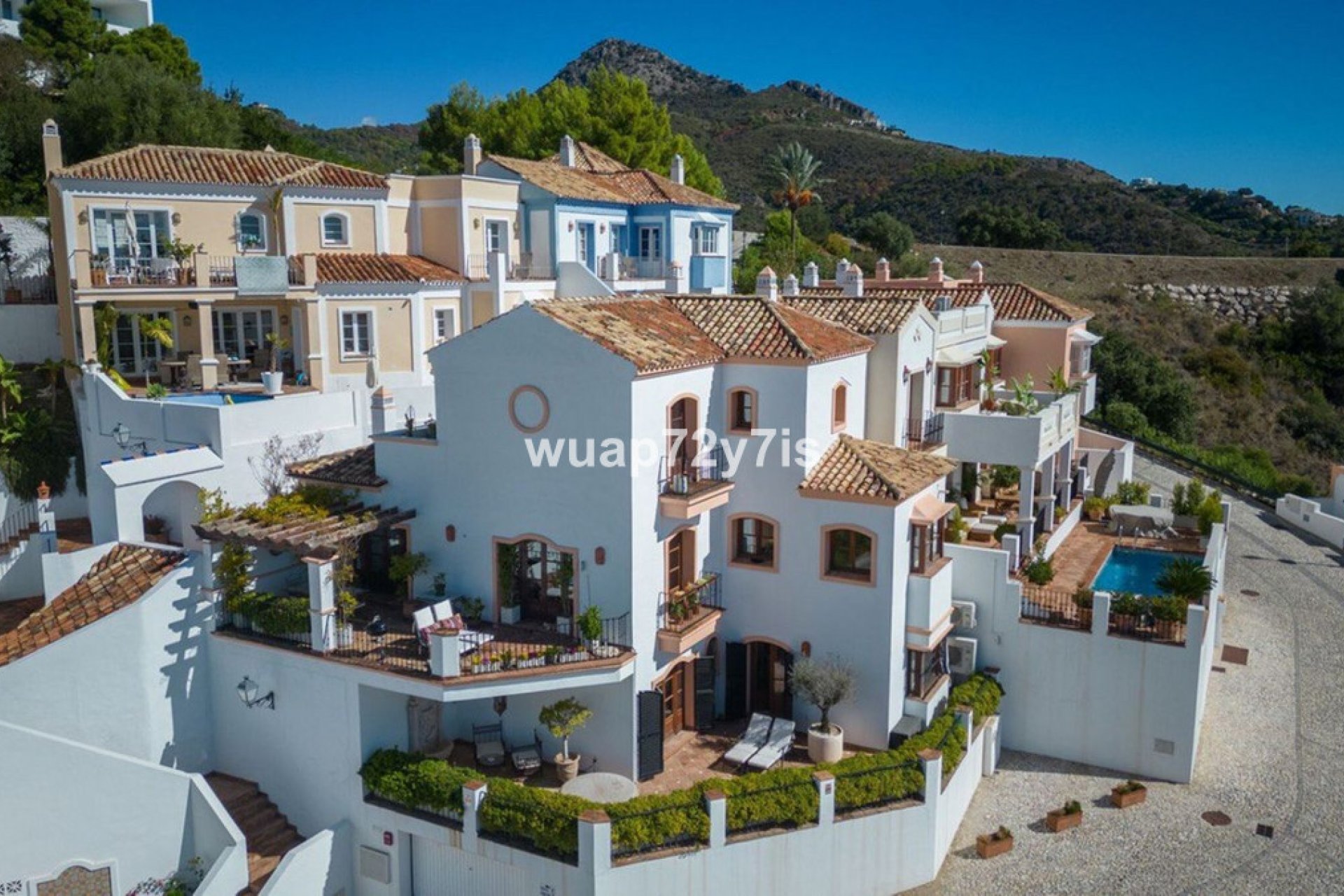 Resale - House - Semi-Detached House - Benahavís - Benahavís Centro