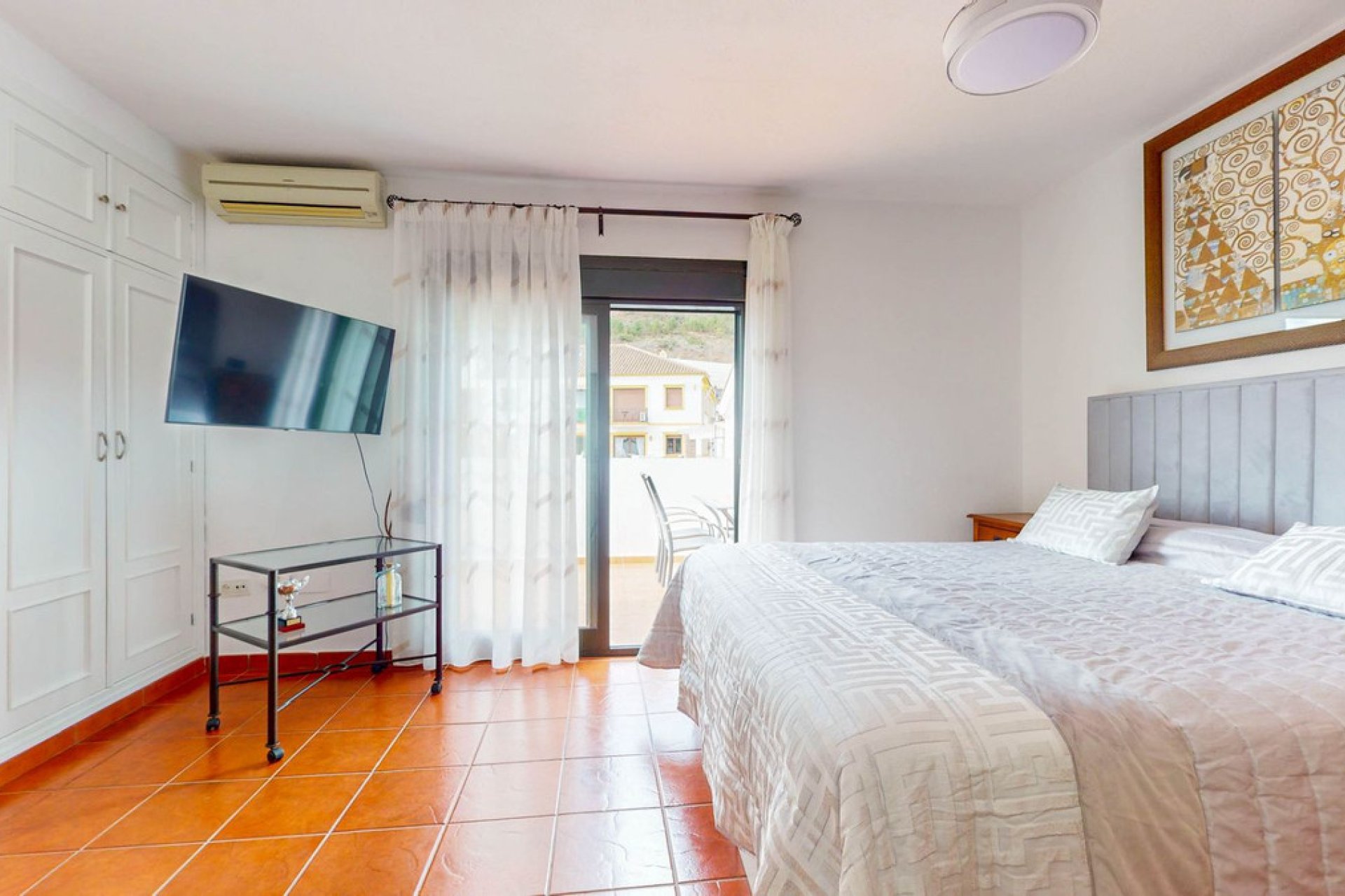 Resale - House - Semi-Detached House - Benahavís - Benahavís Centro