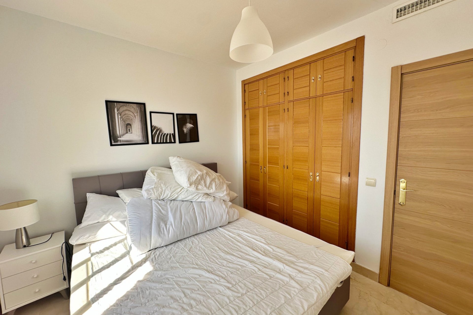 Resale - House - Semi-Detached House - Benahavís - Benahavís Centro