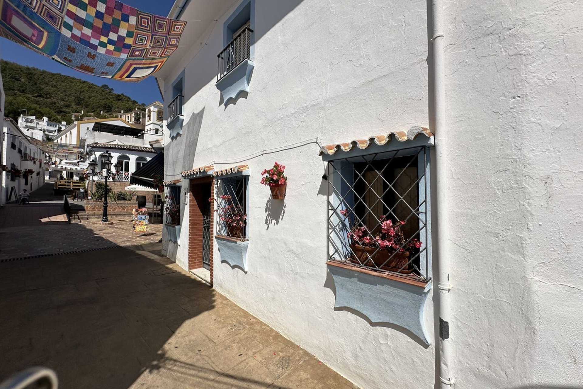 Resale - House - Semi-Detached House - Benahavís - Benahavís Centro