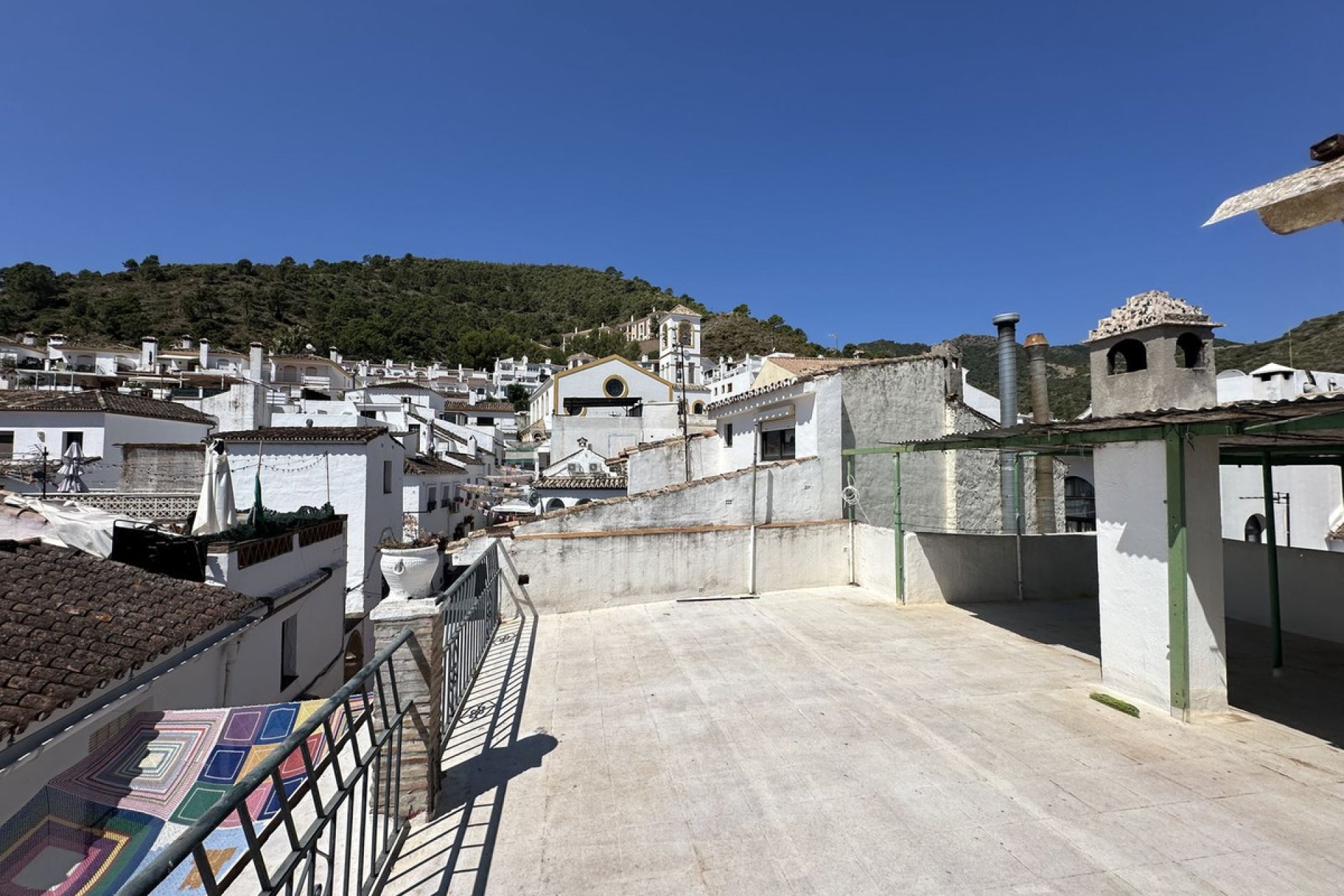 Resale - House - Semi-Detached House - Benahavís - Benahavís Centro