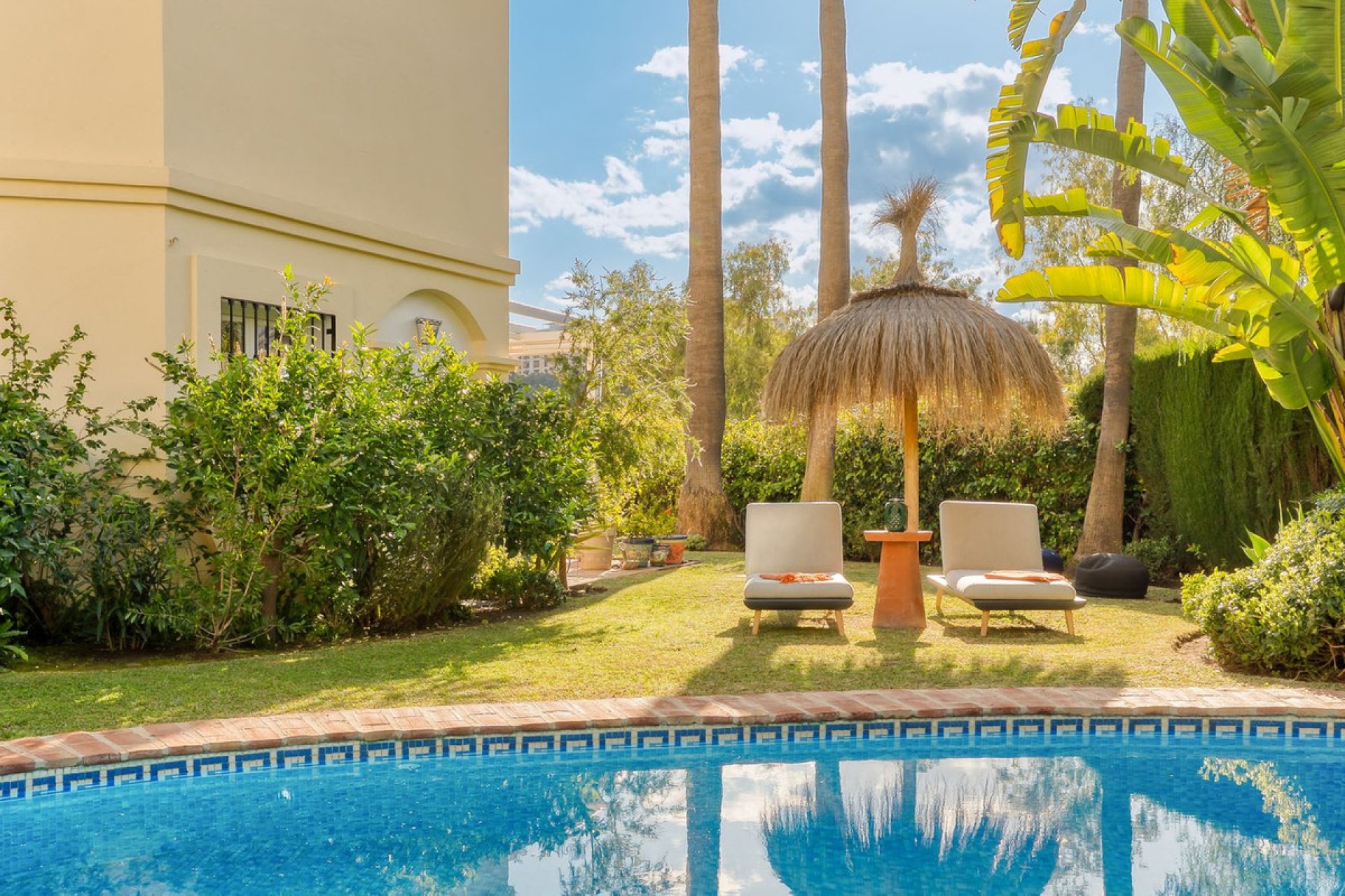 Resale - House - Semi-Detached House - Benahavís - La Quinta