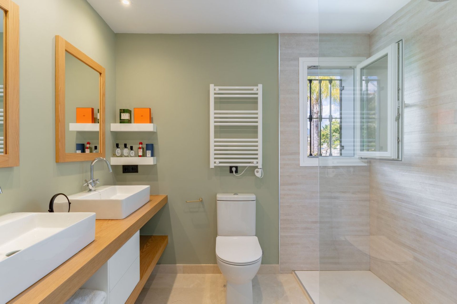 Resale - House - Semi-Detached House - Benahavís - La Quinta