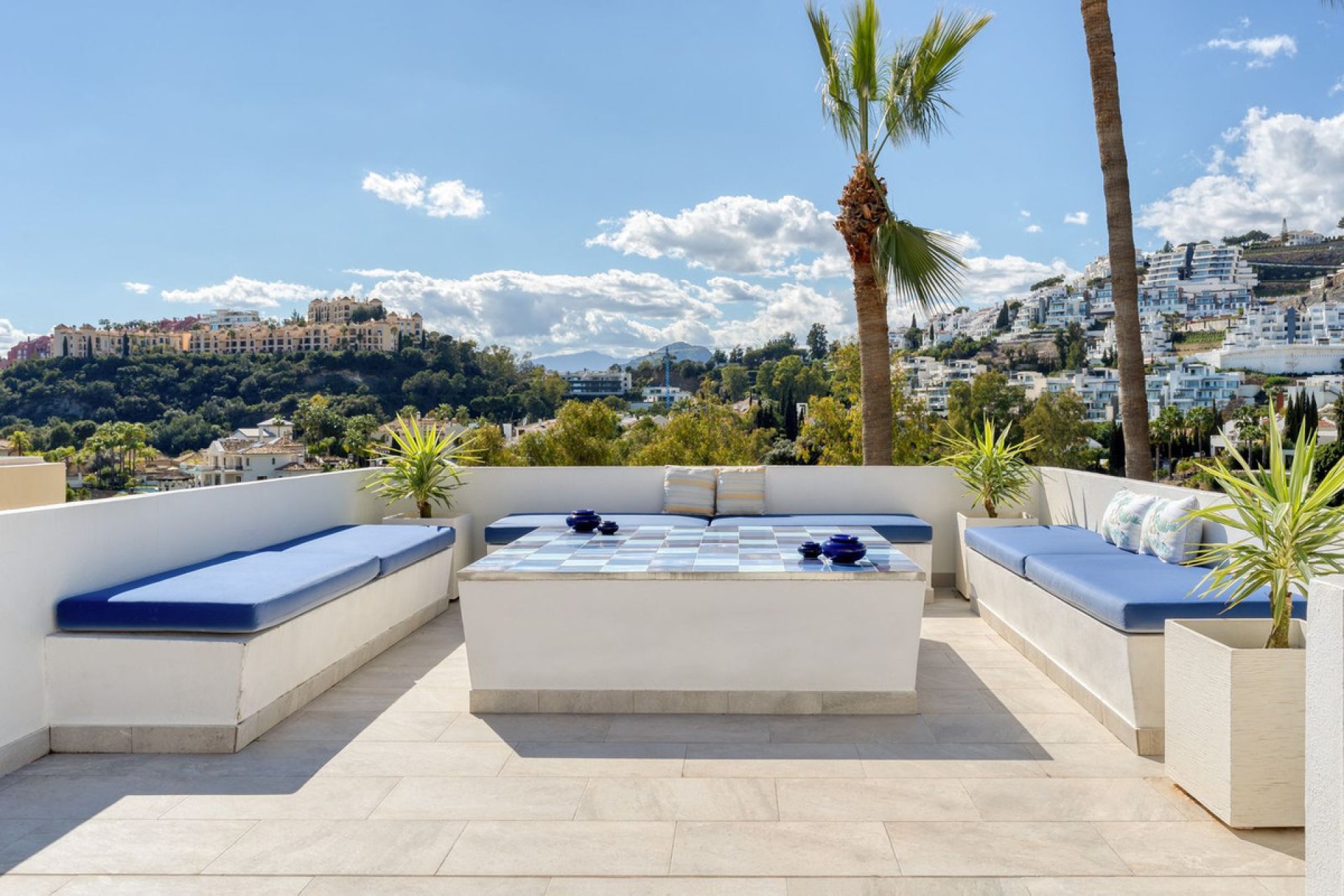 Resale - House - Semi-Detached House - Benahavís - La Quinta