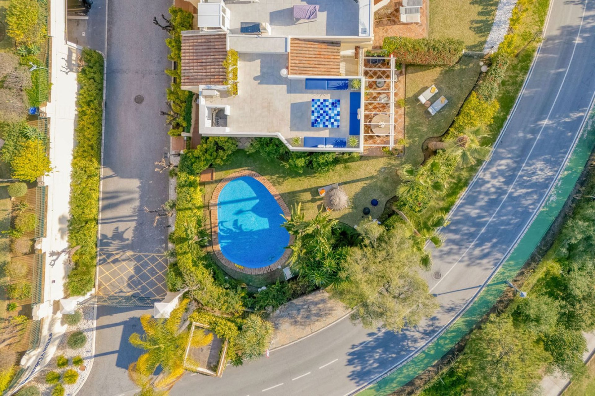 Resale - House - Semi-Detached House - Benahavís - La Quinta