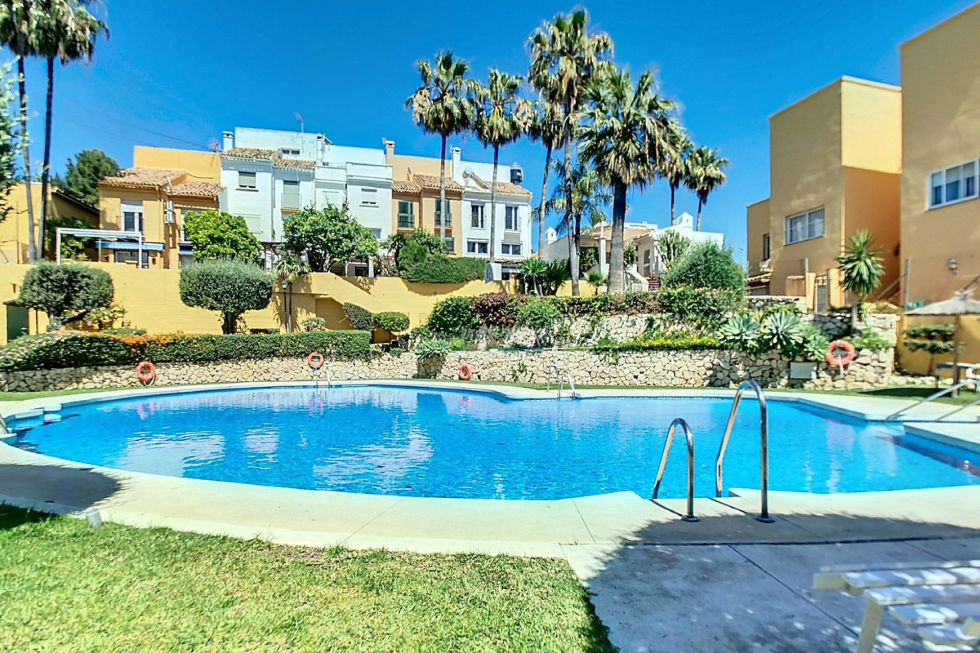 Resale - House - Semi-Detached House - Benalmádena - Arroyo de la Miel