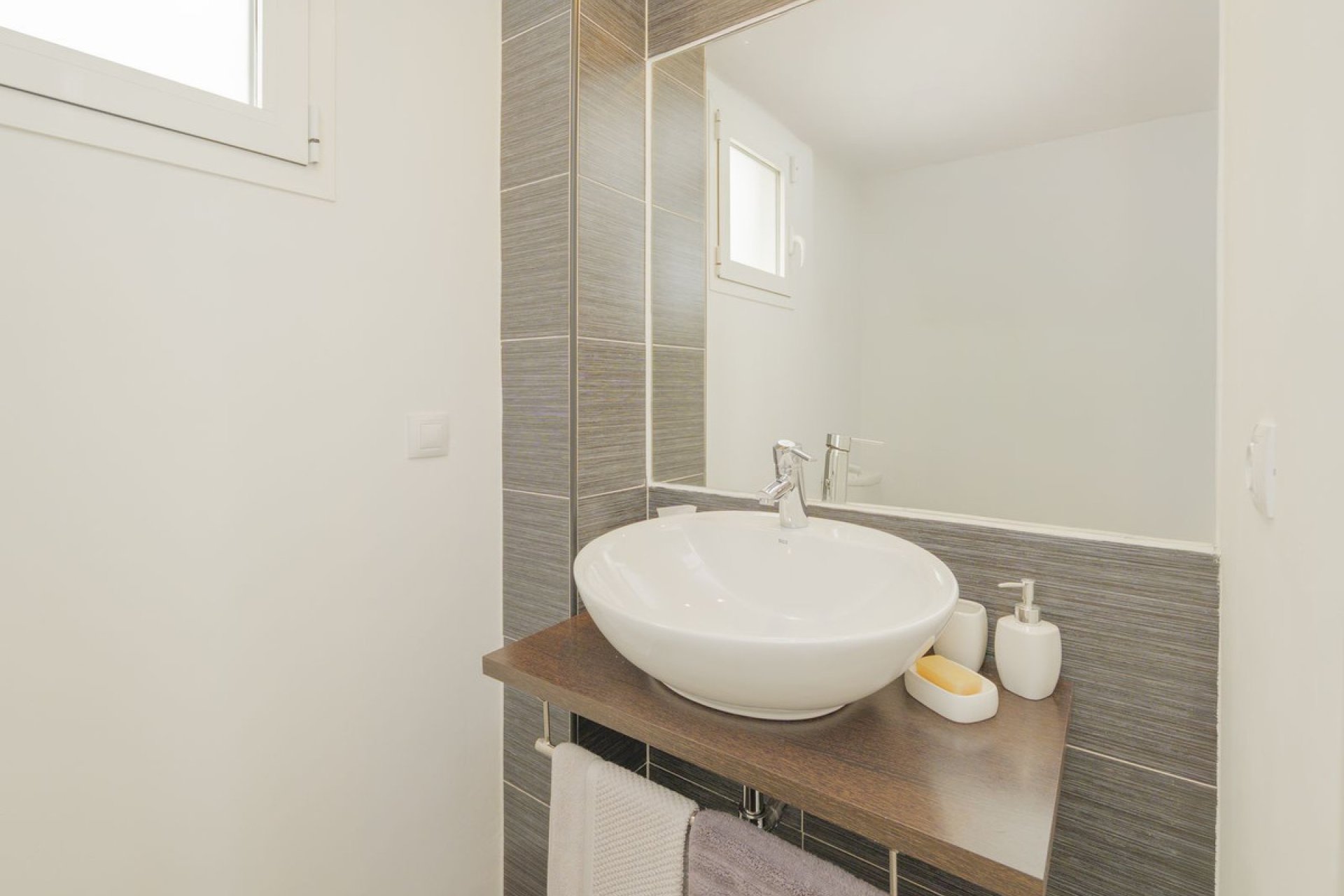 Resale - House - Semi-Detached House - Benalmádena - Benalmadena Centro