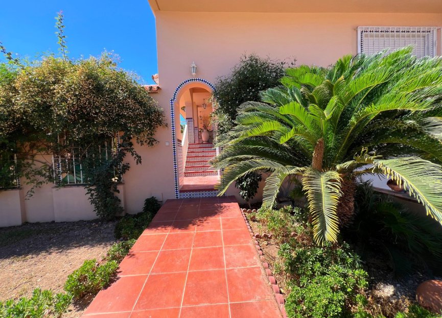 Resale - House - Semi-Detached House - Benalmádena - Benalmadena Centro