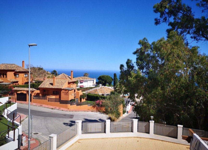 Resale - House - Semi-Detached House - Benalmádena - Benalmadena Centro