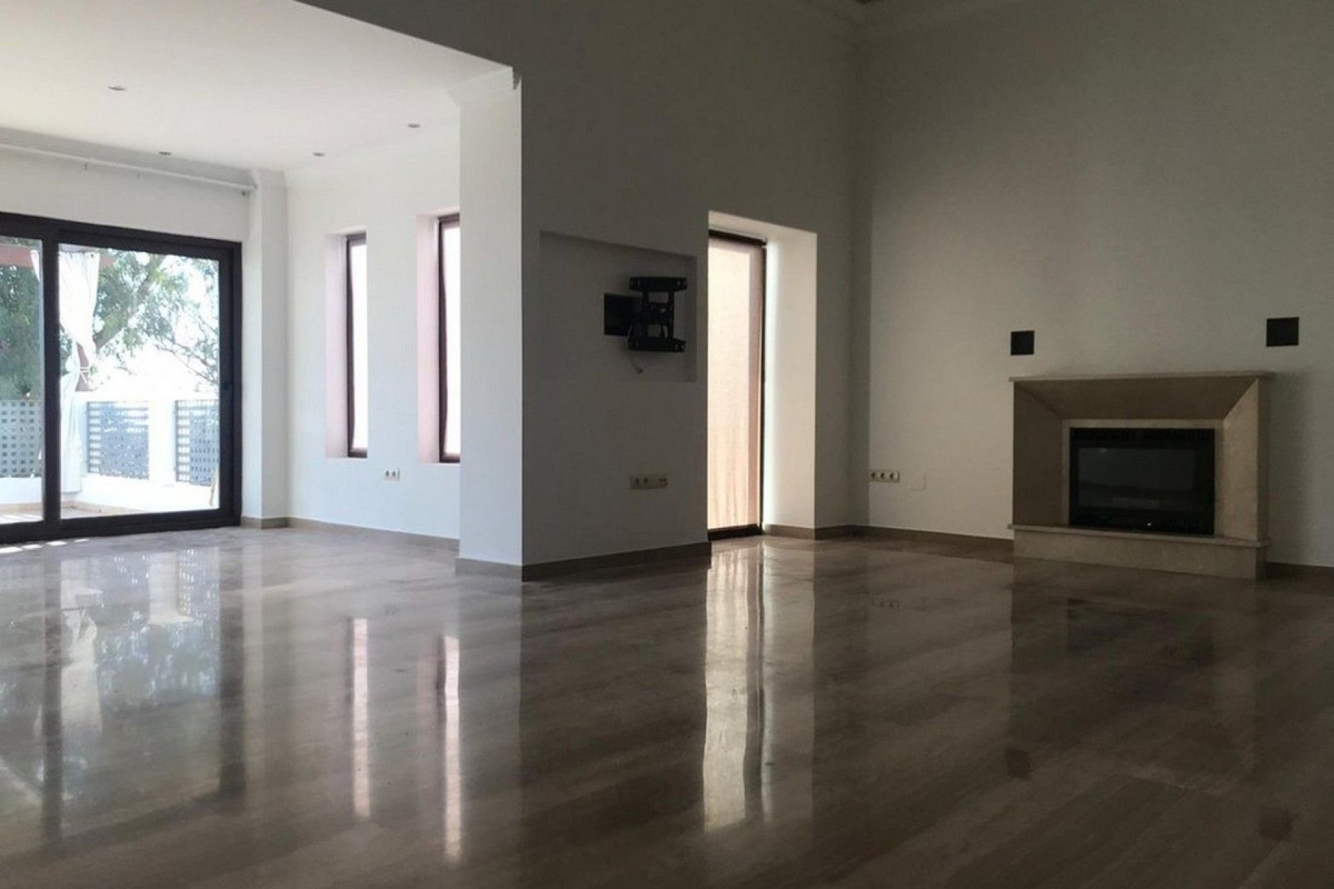 Resale - House - Semi-Detached House - Benalmádena - Benalmadena Centro