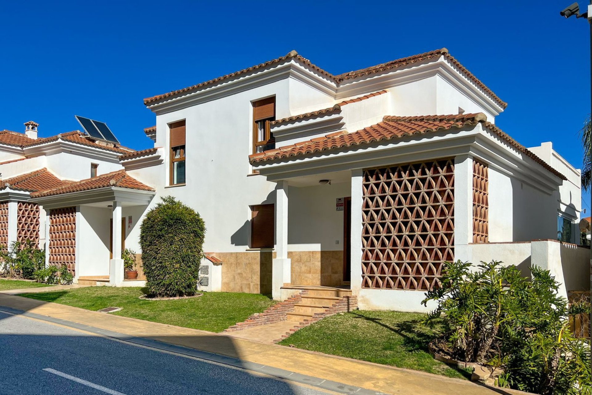 Resale - House - Semi-Detached House - Benalmádena - Benalmadena Pueblo