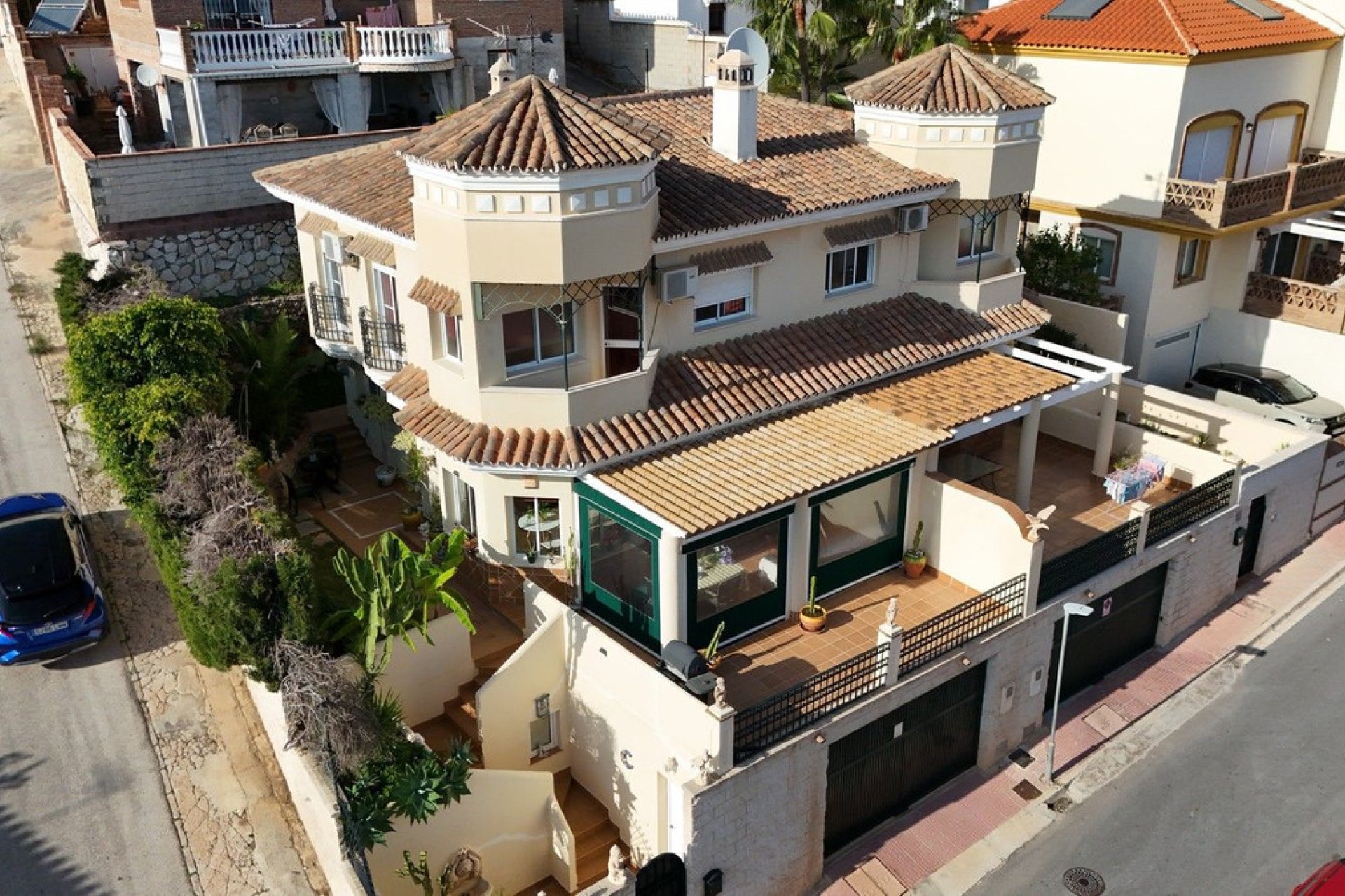 Resale - House - Semi-Detached House - Benalmádena - Benalmadena Pueblo