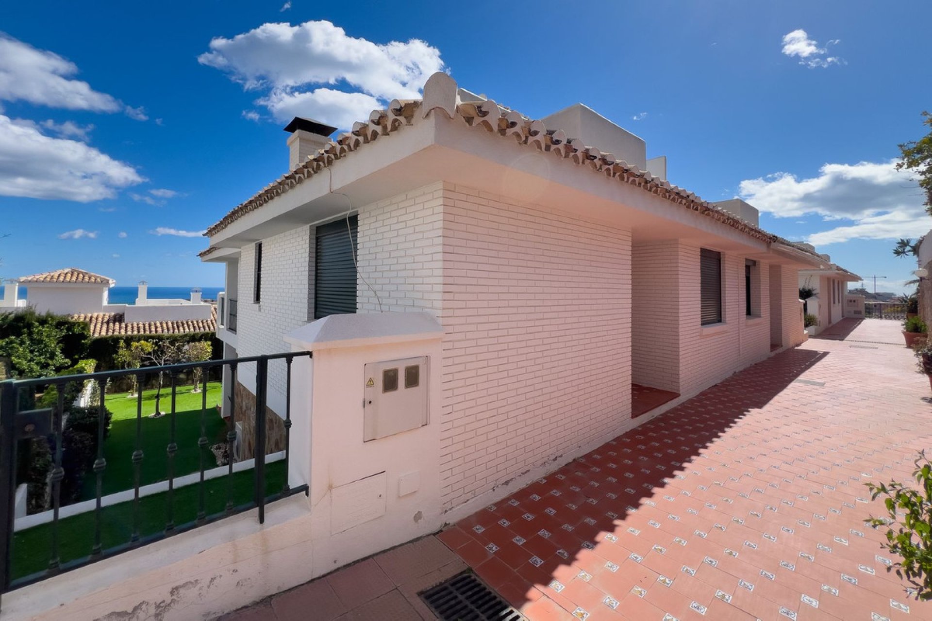 Resale - House - Semi-Detached House - Benalmádena - Benalmadena Pueblo