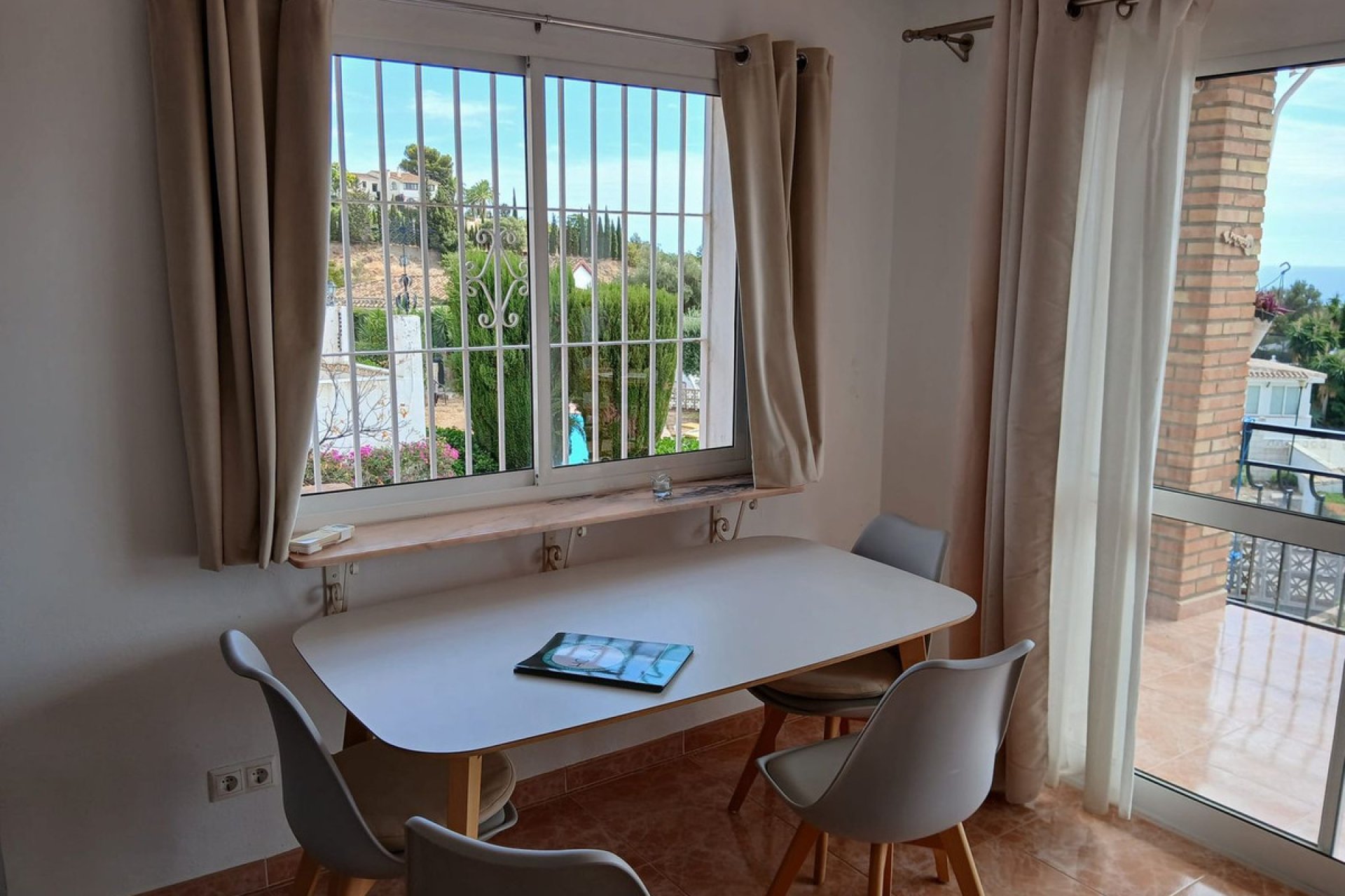 Resale - House - Semi-Detached House - Benalmádena - Torremuelle