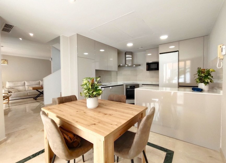 Resale - House - Semi-Detached House - Casares - Casares Centro