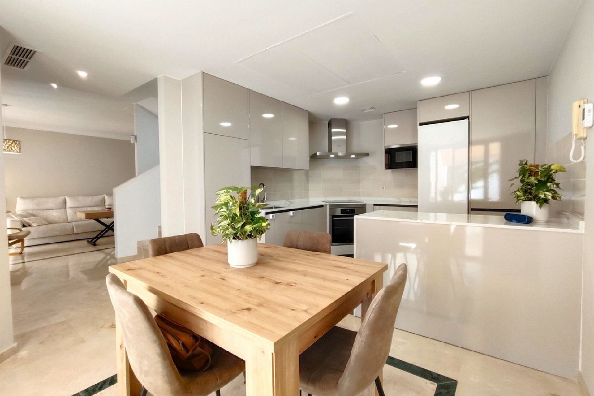 Resale - House - Semi-Detached House - Casares - Casares Centro