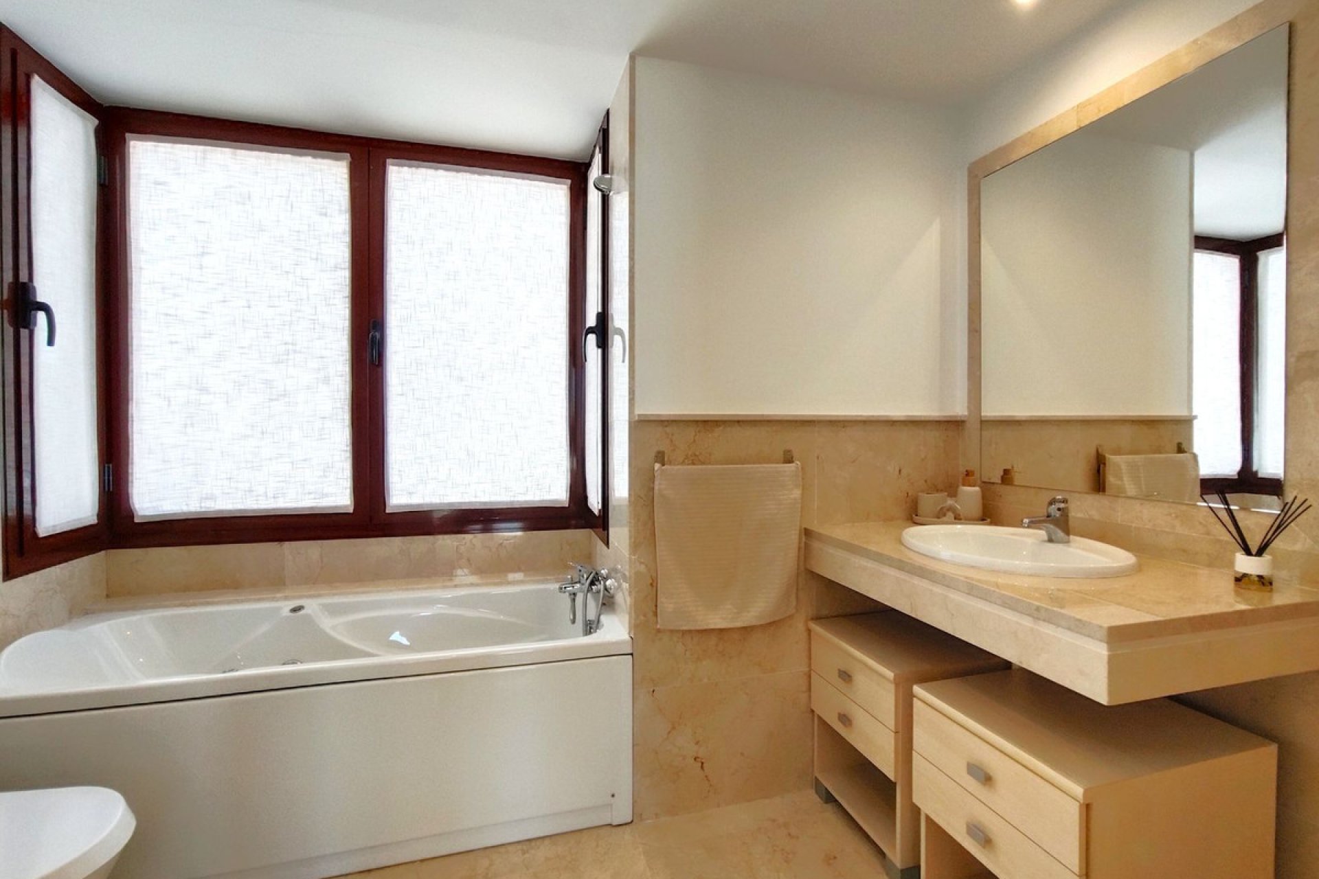 Resale - House - Semi-Detached House - Casares - Casares Centro