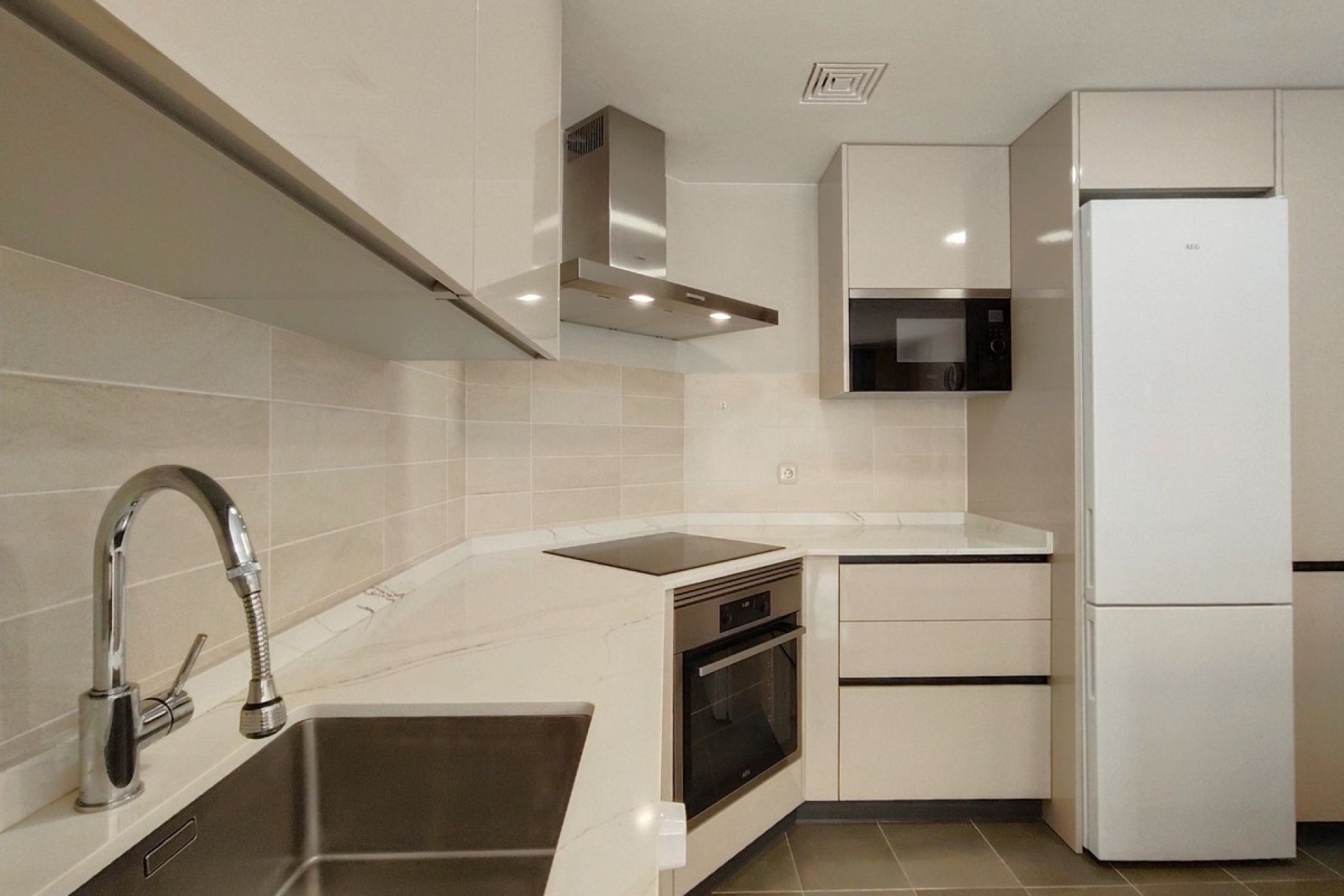 Resale - House - Semi-Detached House - Casares - Casares Centro