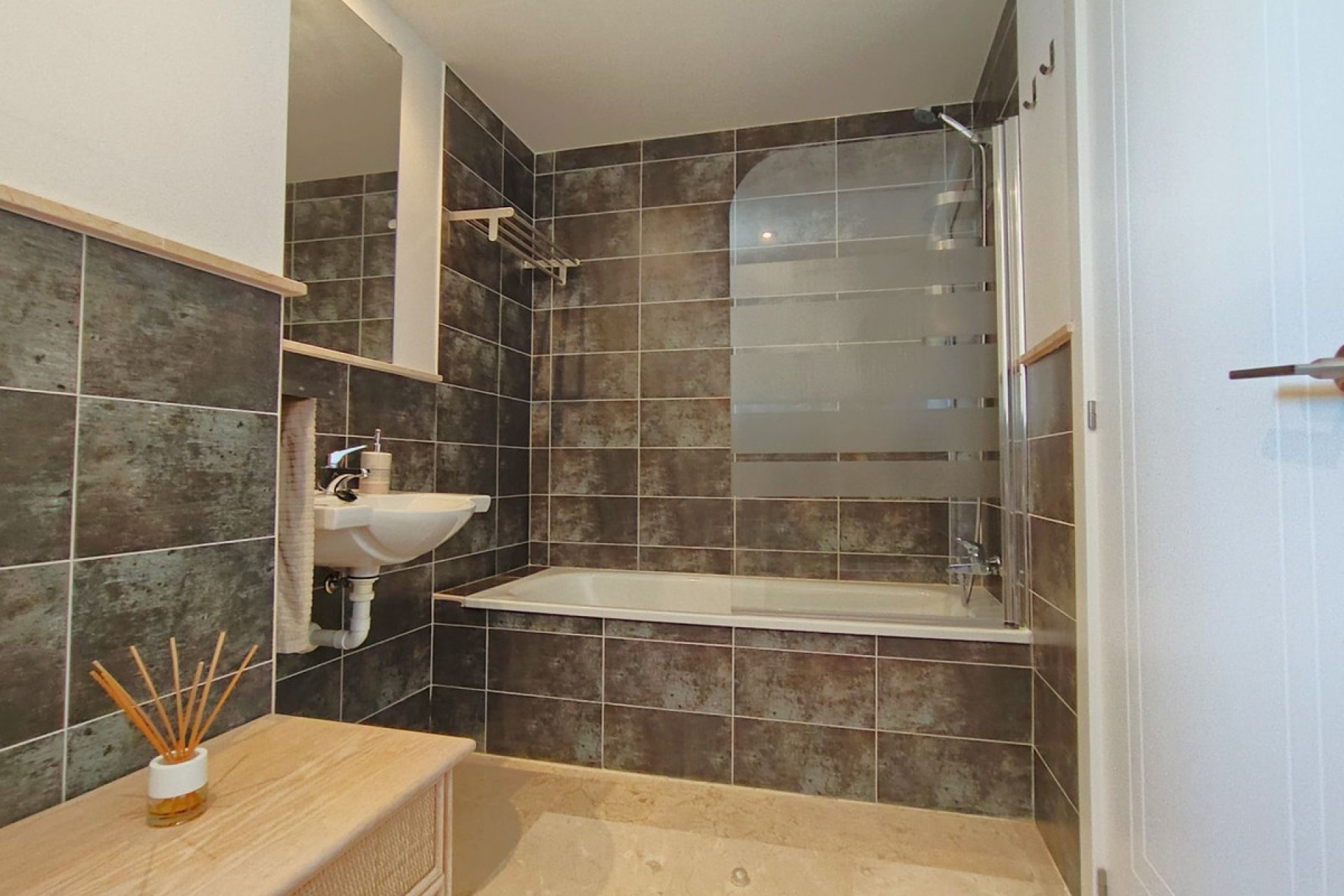 Resale - House - Semi-Detached House - Casares - Casares Centro