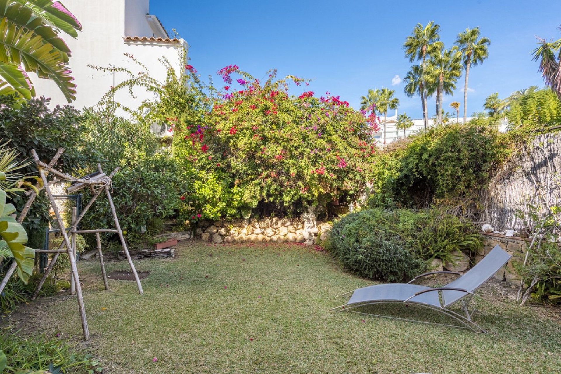 Resale - House - Semi-Detached House - Estepona - Atalaya