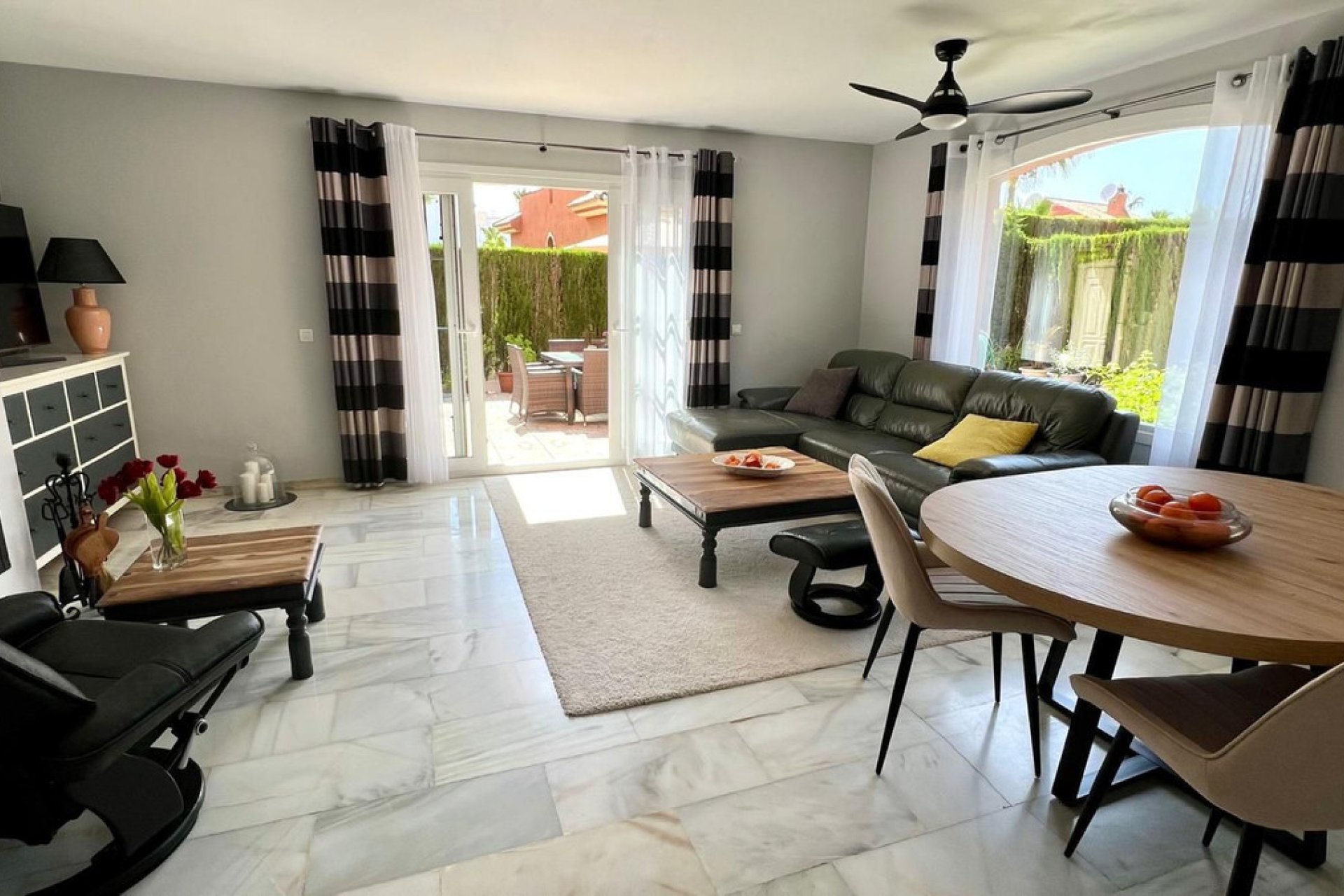 Resale - House - Semi-Detached House - Estepona - Atalaya