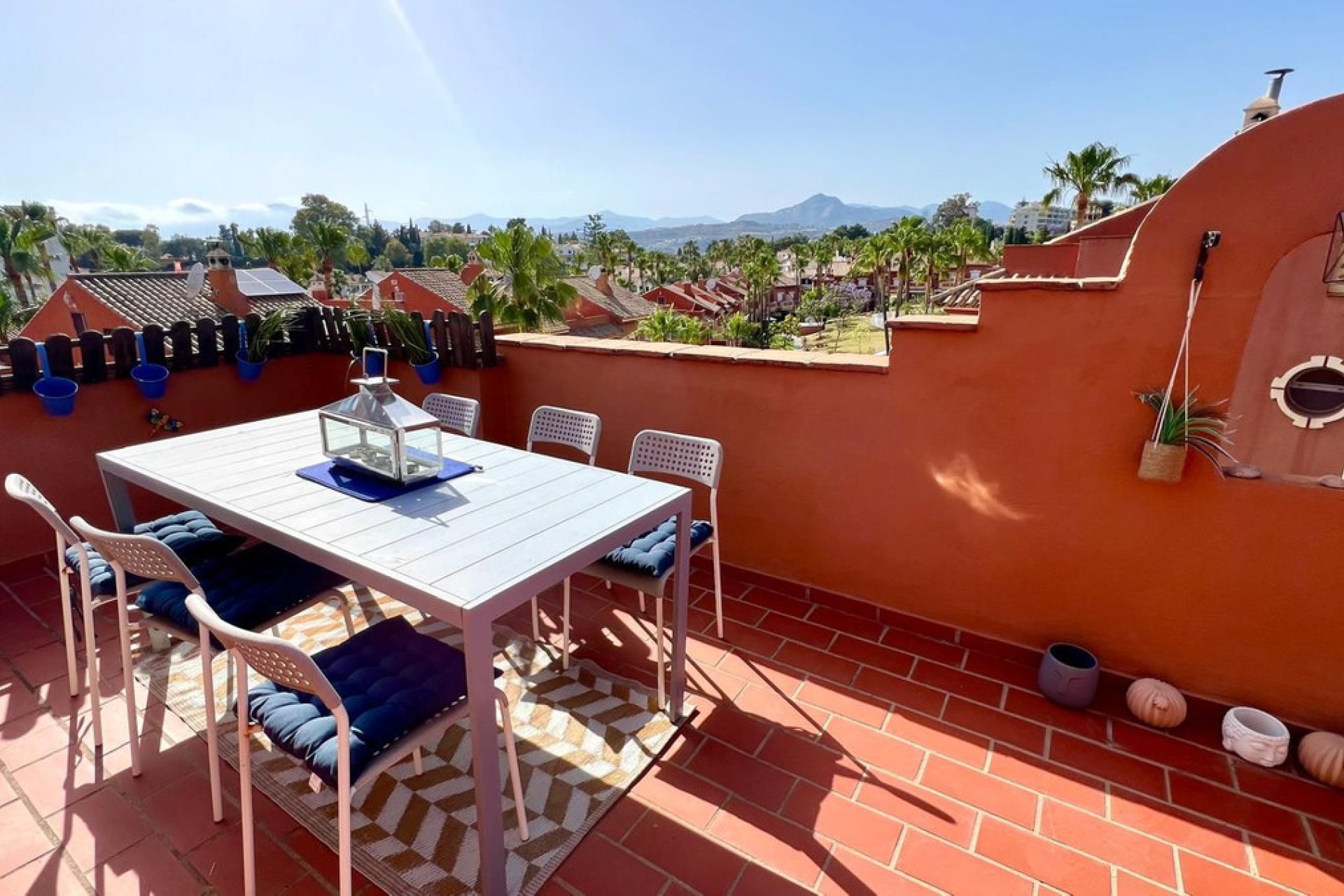 Resale - House - Semi-Detached House - Estepona - Atalaya