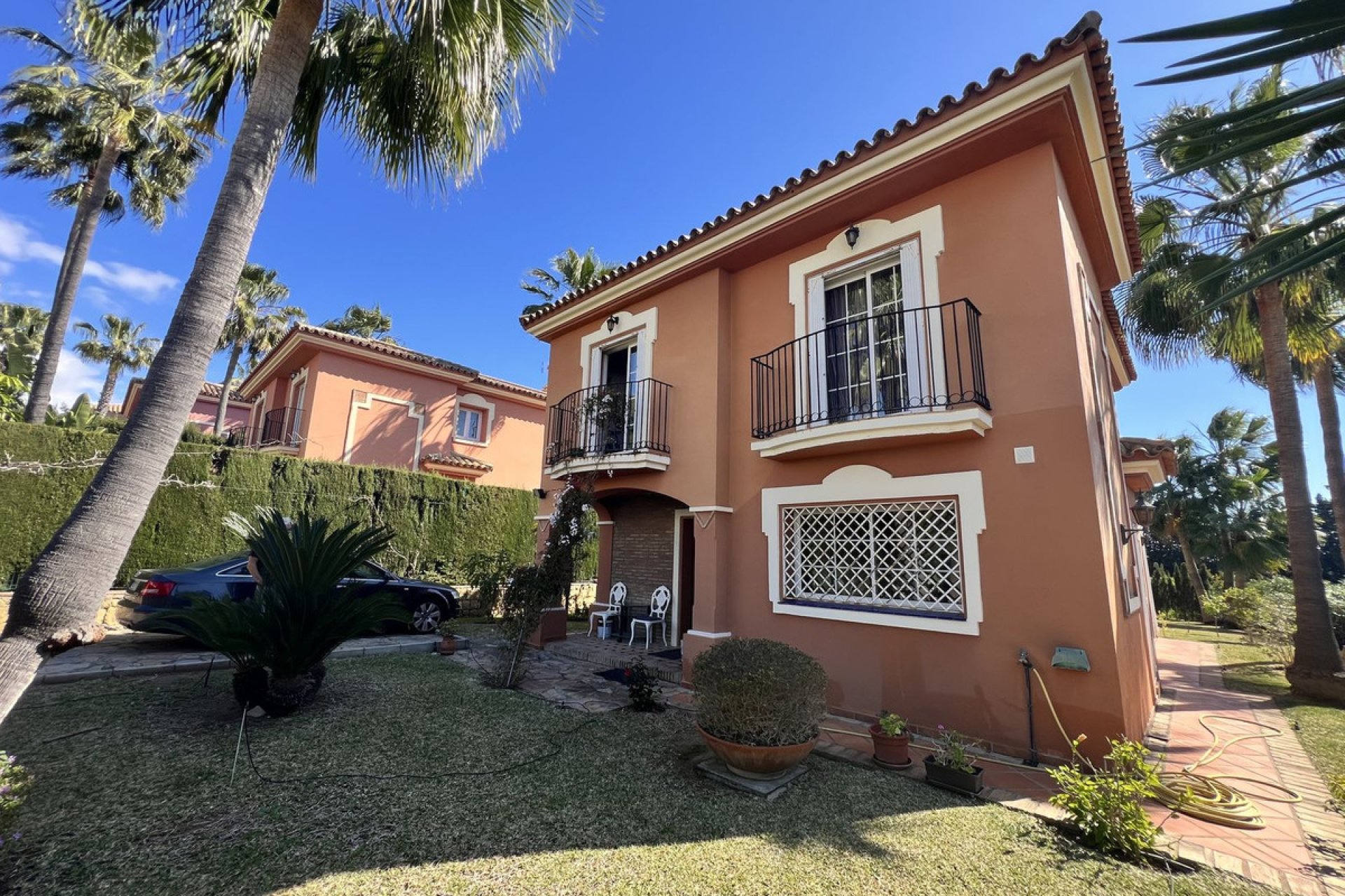 Resale - House - Semi-Detached House - Estepona - Atalaya