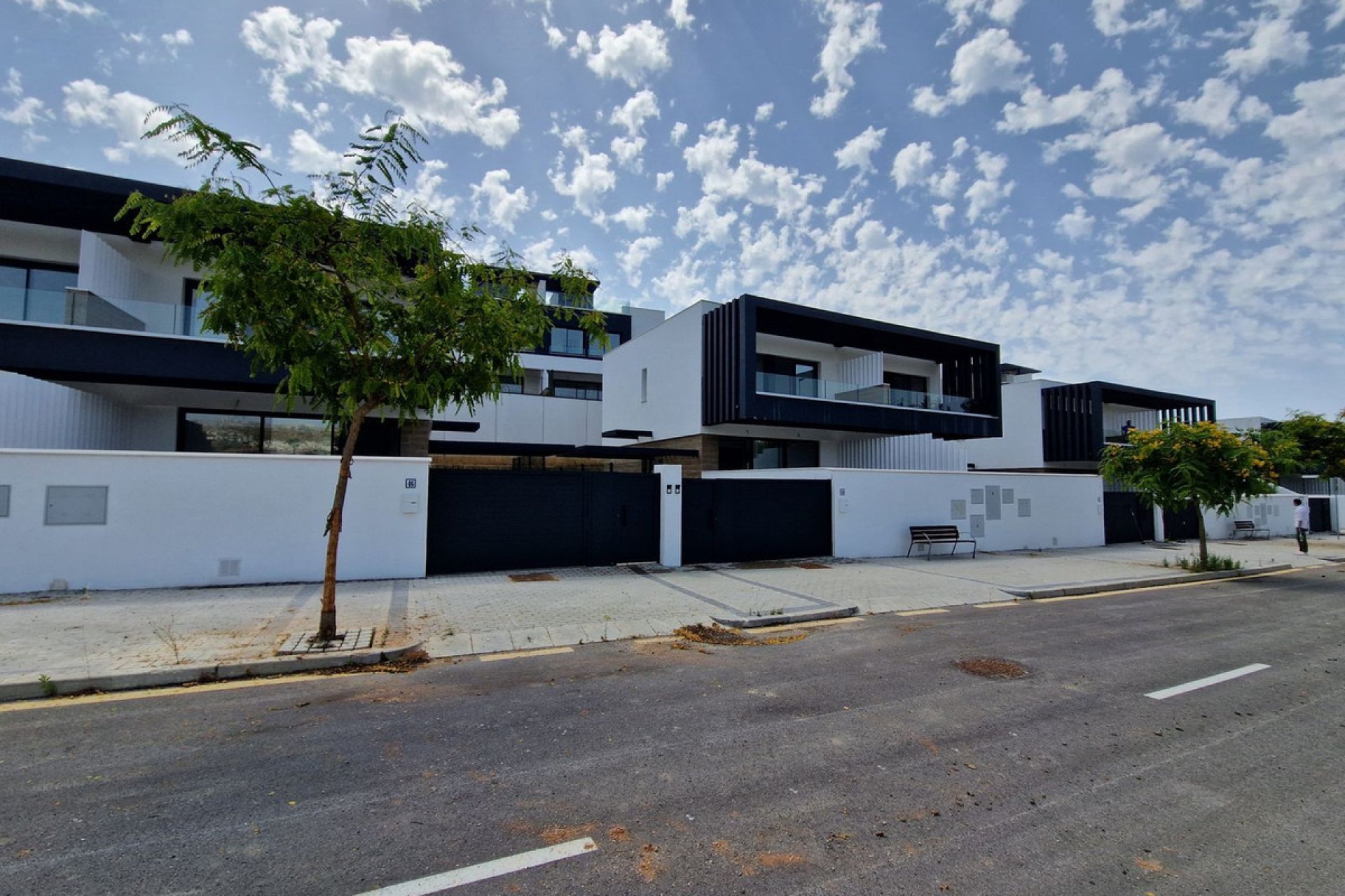 Resale - House - Semi-Detached House - Estepona - Atalaya