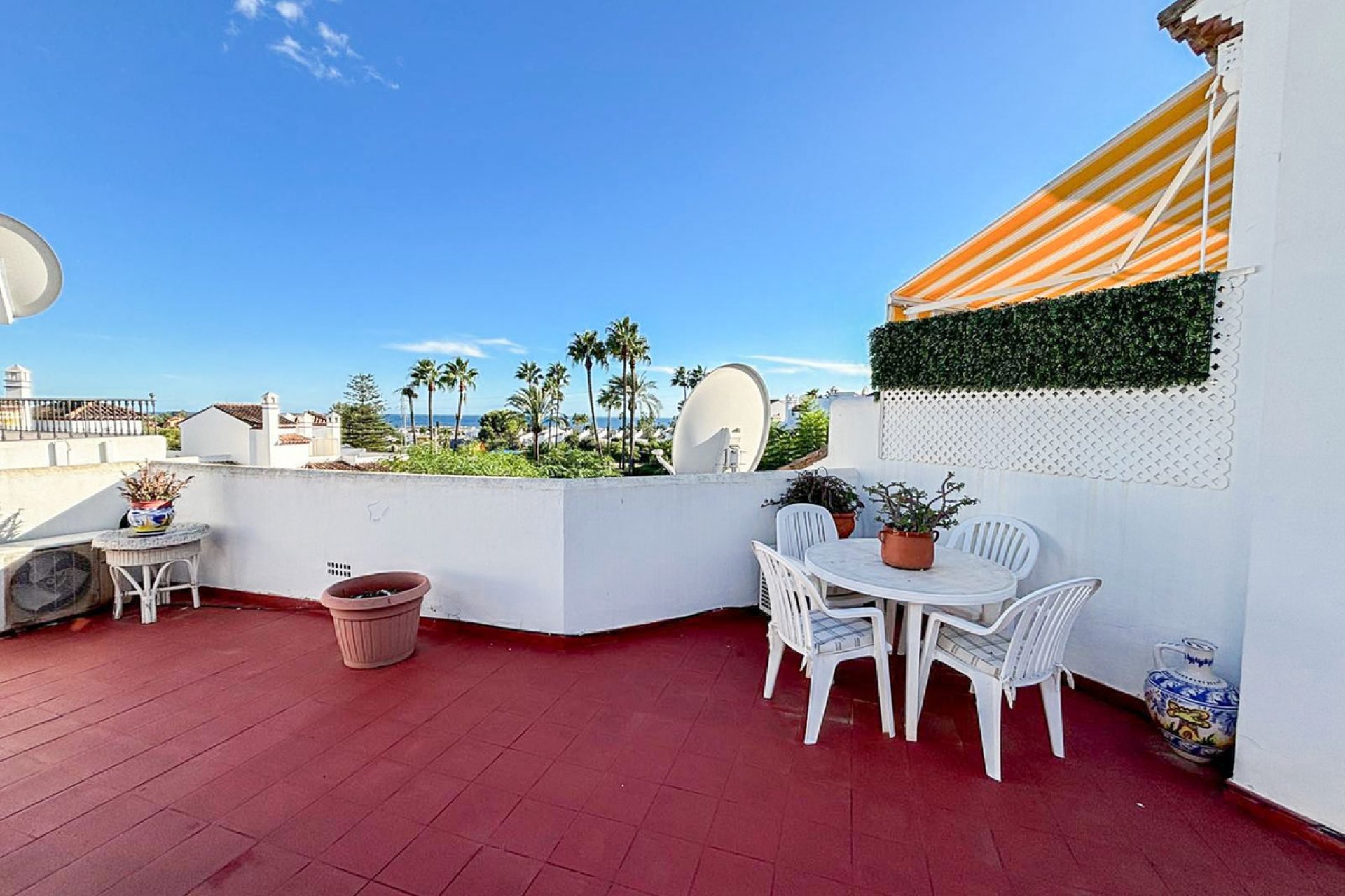 Resale - House - Semi-Detached House - Estepona - Bel Air